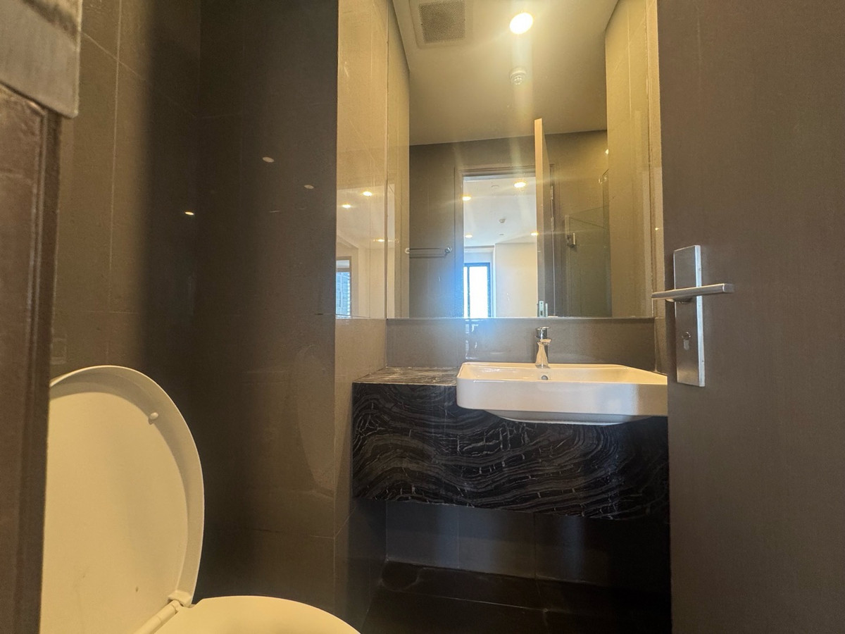 For RentCondoSiam Paragon ,Chulalongkorn,Samyan : Condo for Rent in Prime Location, City Center 🌃 1Bed 34sq.m. 💰 26k/m
📞Phat 064-642-8664