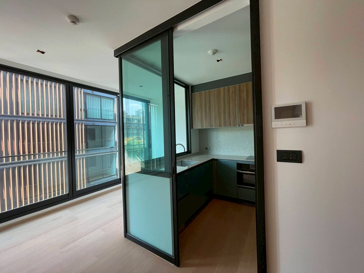 For RentCondoSukhumvit, Asoke, Thonglor : ✨ GT16258 | Empty room for rent at Chalermnit Art De Maison Condo, convenient travel, shuttle available.