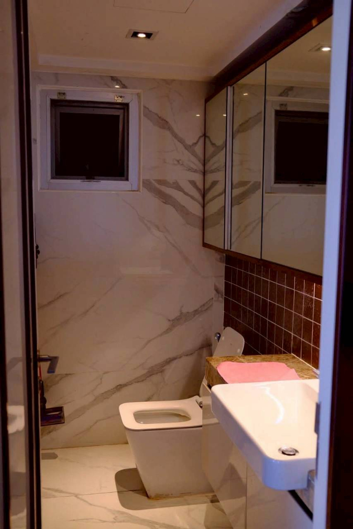 ให้เช่าคอนโดพระราม 3 สาธุประดิษฐ์ : ✅ LPWC104 ✅ Line : @p2nproperty