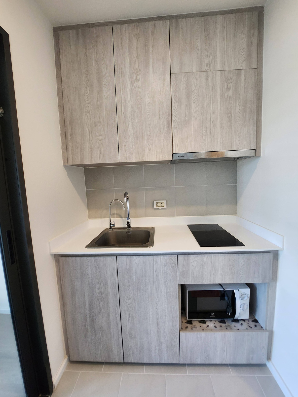 ให้เช่าคอนโดปิ่นเกล้า จรัญสนิทวงศ์ : *** ให้เช่าคอนโด : เซียล่า จรัญ 13 (Ciela Charan 13)***  