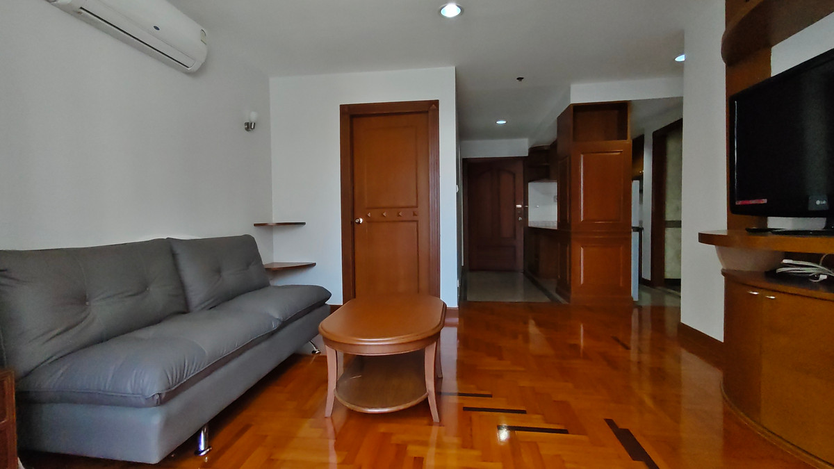 ให้เช่าคอนโดสุขุมวิท อโศก ทองหล่อ : คอนโด 2 ห้องนอน 1 ห้องน้ำ ขนาด 60 ตารางเมตร ที่อโศกเพลส ให้เช่า 25,000 บาทต่อเดือน ซอยสุขุมวิท 21 สถานีรถไฟฟ้า BTS อโศก