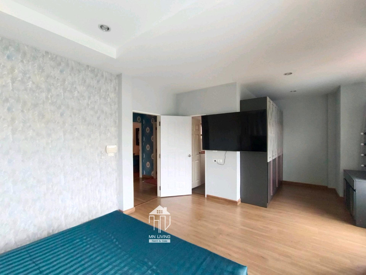 ให้เช่าบ้านปทุมธานี รังสิต ธรรมศาสตร์ : ให้เช่าบ้านเดี่ยว ทำเลดี ใกล้ ม. ธรรมศาสตร์ รังสิต ตกแต่งครบ โครงการ กฤษดา แกรนด์ พาร์ค พหลโยธิน - รังสิต