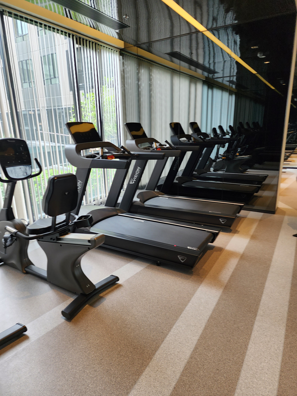 ให้เช่าคอนโดลาดพร้าว เซ็นทรัลลาดพร้าว : 🌈ให้เช่า🔥คอนโด นิวโนเบิล รัชดา-ลาดพร้าว 26ตรม.ติดรถไฟฟ้า2สาย:สีเหลือง สีน้ำเงิน เดินทางสะดวก