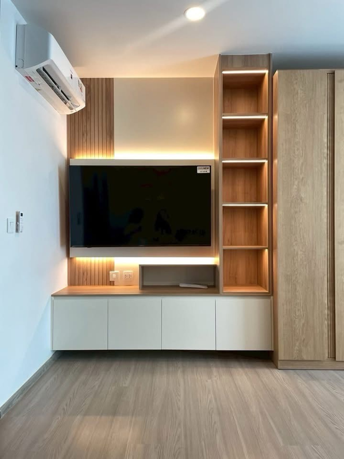 For RentCondoKhlongtoei, Kluaynamthai : ✨ New room, first hand, open view, not blocked | Aspire Sukhumvit-Rama 4 ✨