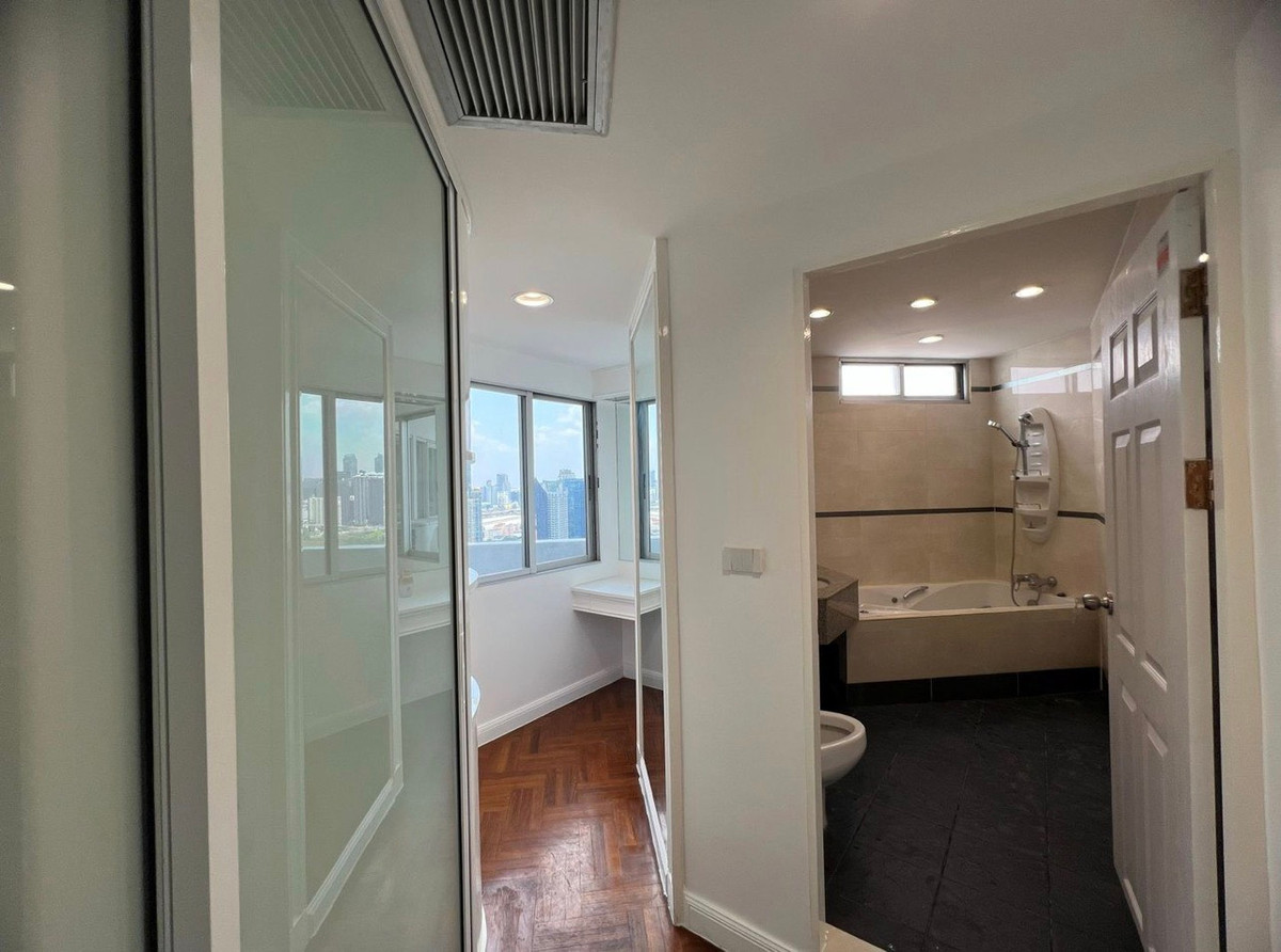 ให้เช่าคอนโดวิทยุ ชิดลม หลังสวน : 🏢 ให้เช่า วิทยุ คอมเพล็กซ์  วิวเมืองโล่ง ห้องใหญ่หายาก ใจกลาง CBD ใกล้ BTS เพลินจิต ✨