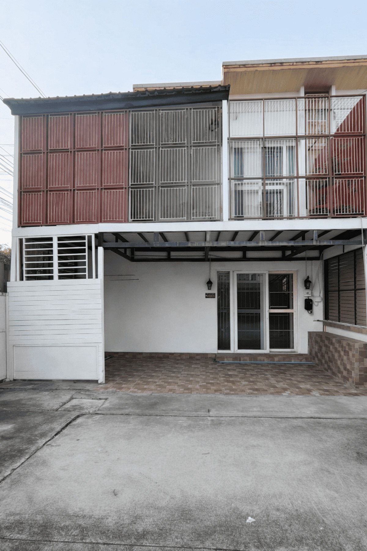 For SaleTownhomeRama5, Ratchapruek, Bangkruai : [Urgent sale!] Corner townhome. "Single house mood" Extra large area 30 sq m.