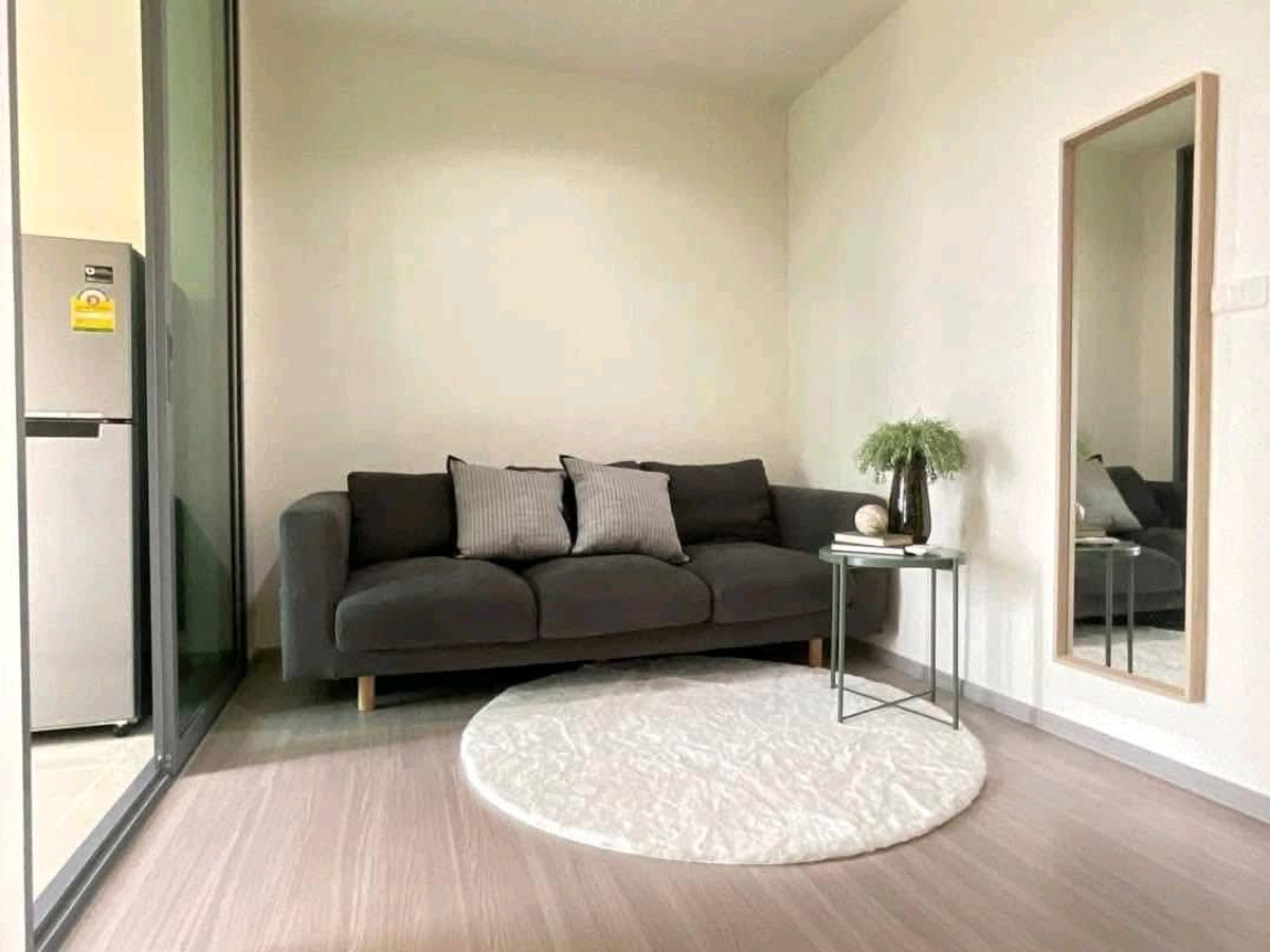 For RentCondoThaphra, Talat Phlu, Wutthakat : Condo near BTS/MRT Bang Wa (there is a Skywalk connecting to the front of the project)