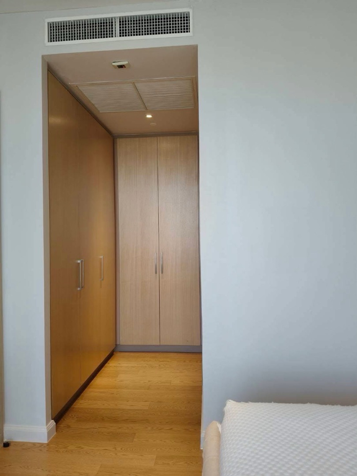 For RentCondoWongwianyai, Charoennakor : #R9795 🎉 290369 Condo for rent: Magnolias Waterfront Residences (Previous code R8174