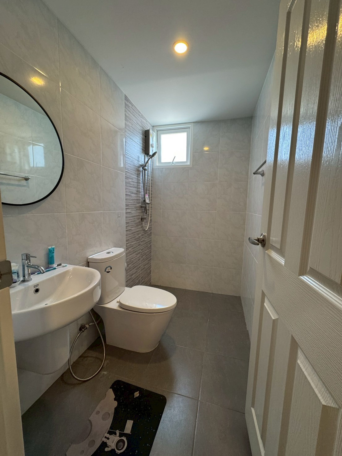 For RentNonthaburi, Bang Yai, Bangbuathong : 💕 Semi-detached house for rent, Q District Westgate project 💕 Beautiful house, ready to move in, complete with functions, suitable for both living and making a home office.