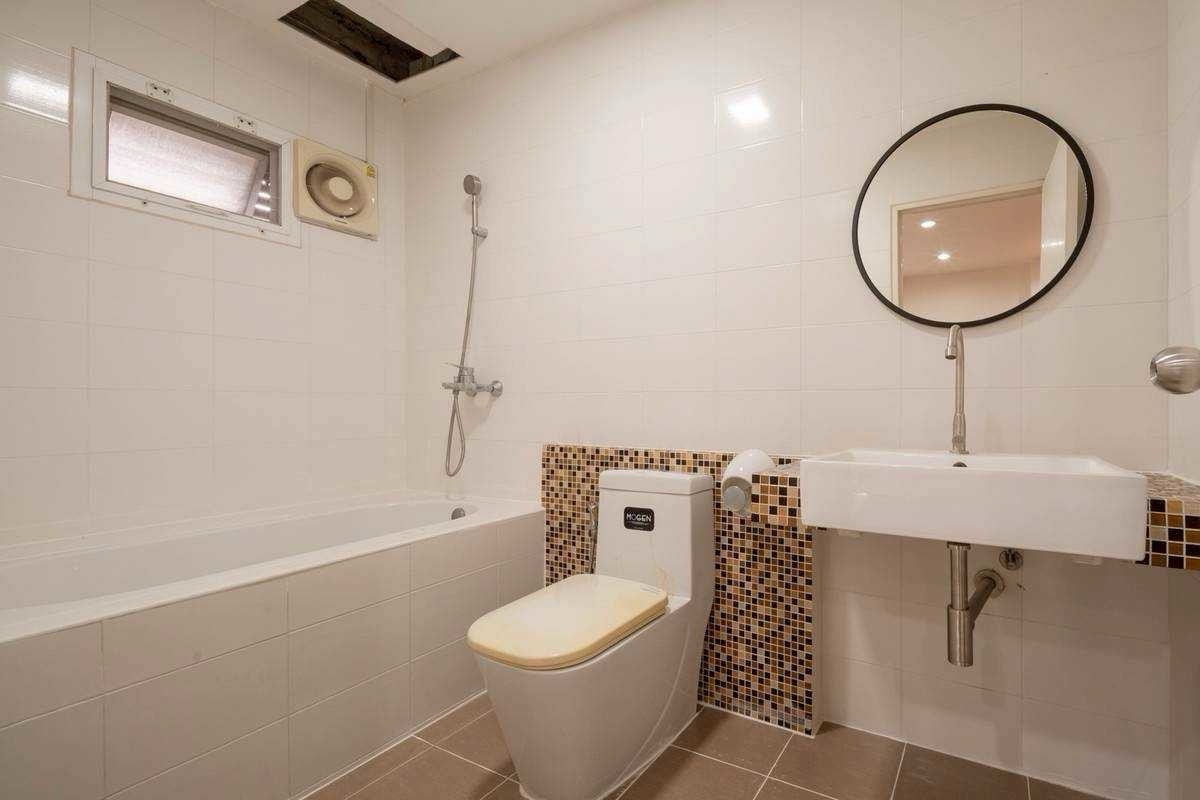 ให้เช่าทาวน์โฮมลาดพร้าว101 แฮปปี้แลนด์ : ให้เช่า Townhome บ้านบดินทร์ลาดพร้าว112 🌲🔆🔆 联排别墅出租，Baan Bodin Ladprao 112。