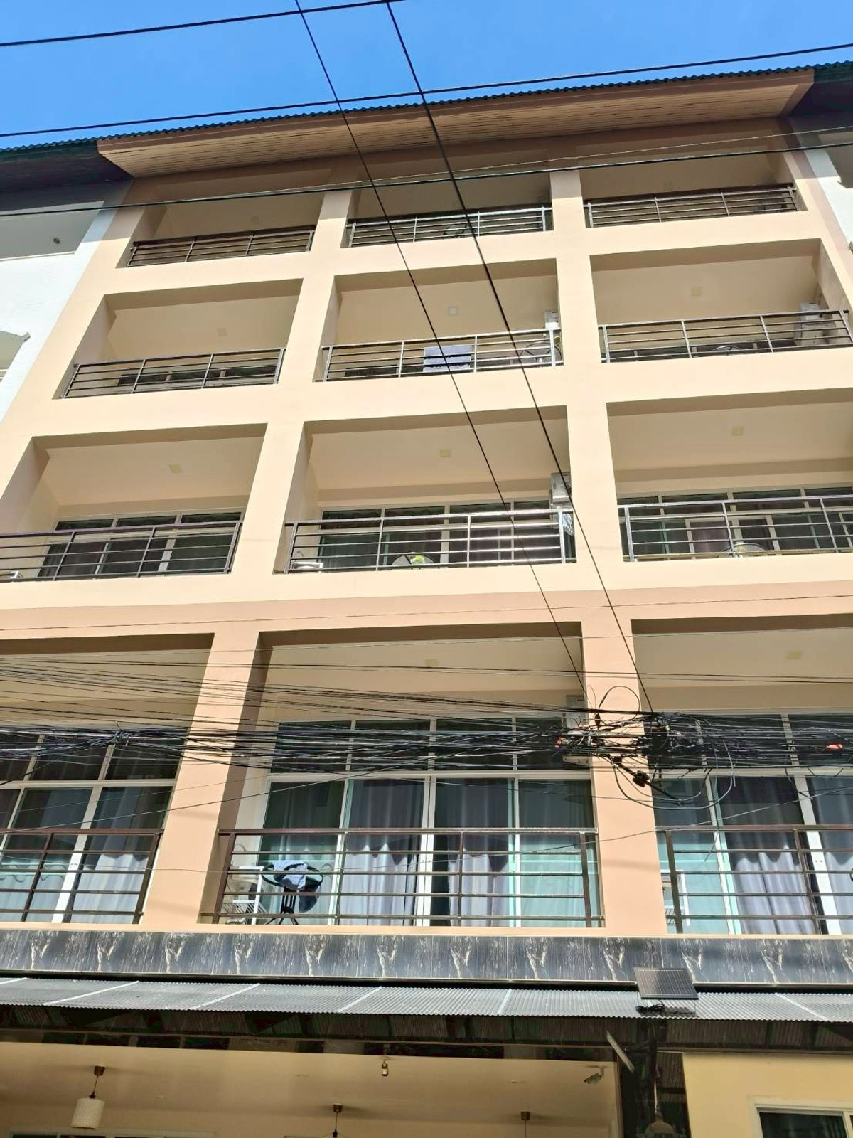 กิจการโรงแรม & กิจการอพาร์ตเมนต์พัทยา บางแสน ชลบุรี สัตหีบ : โรงแรมให้เช่าและขาย พัทยา ชลบุรี