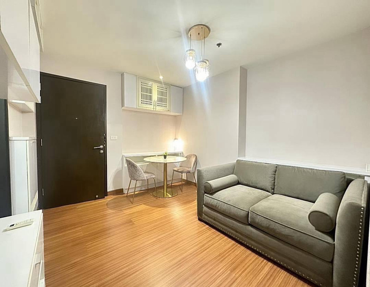 ให้เช่าคอนโดรัชดา ห้วยขวาง : ให้เช่า Diamond Ratchada condo  15,000 บาท /36 ตรม.  ใกล้  mrt ห้วยขวาง 