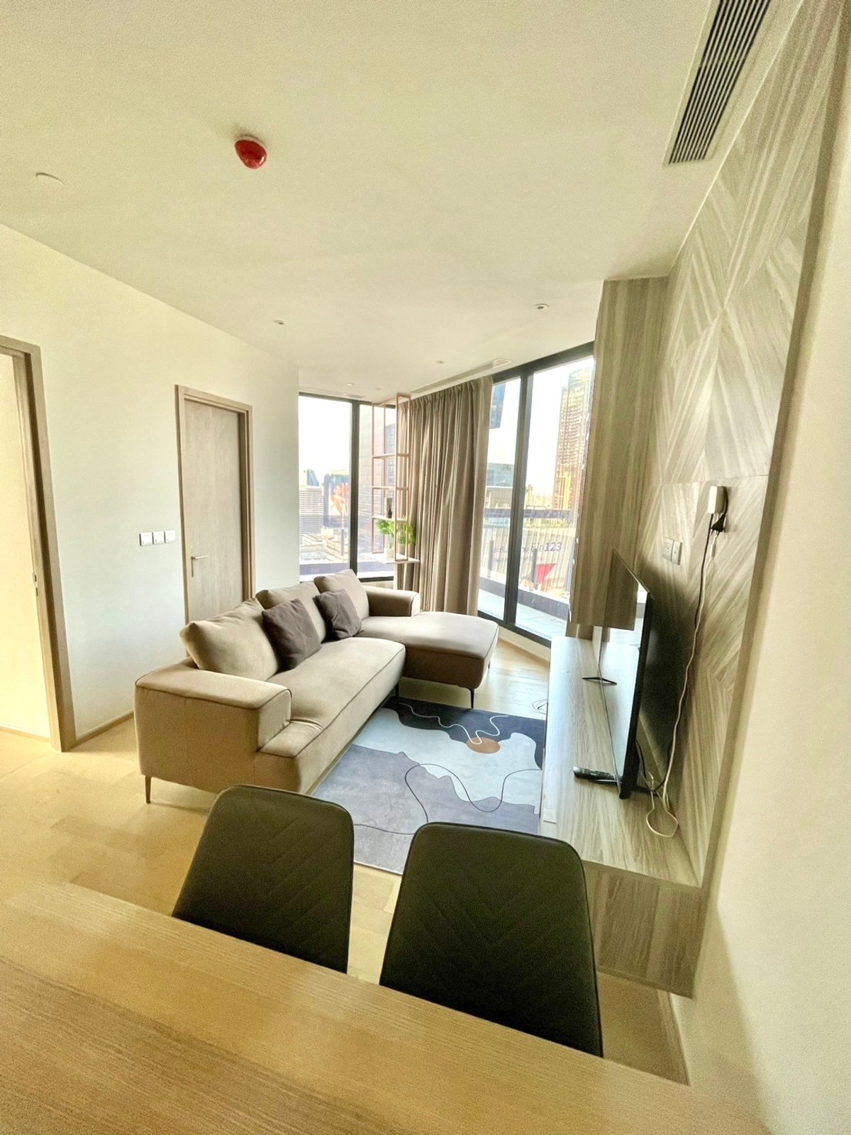 ให้เช่าคอนโดพระราม 9 เพชรบุรีตัดใหม่ RCA : ให้เช่า คอนโด  Ashton Asoke Rama 9  2 ห้องนอน 91 ตร.ม.  ตกแต่งครบ พร้อมเฟอร์นิเจอร์ครบ