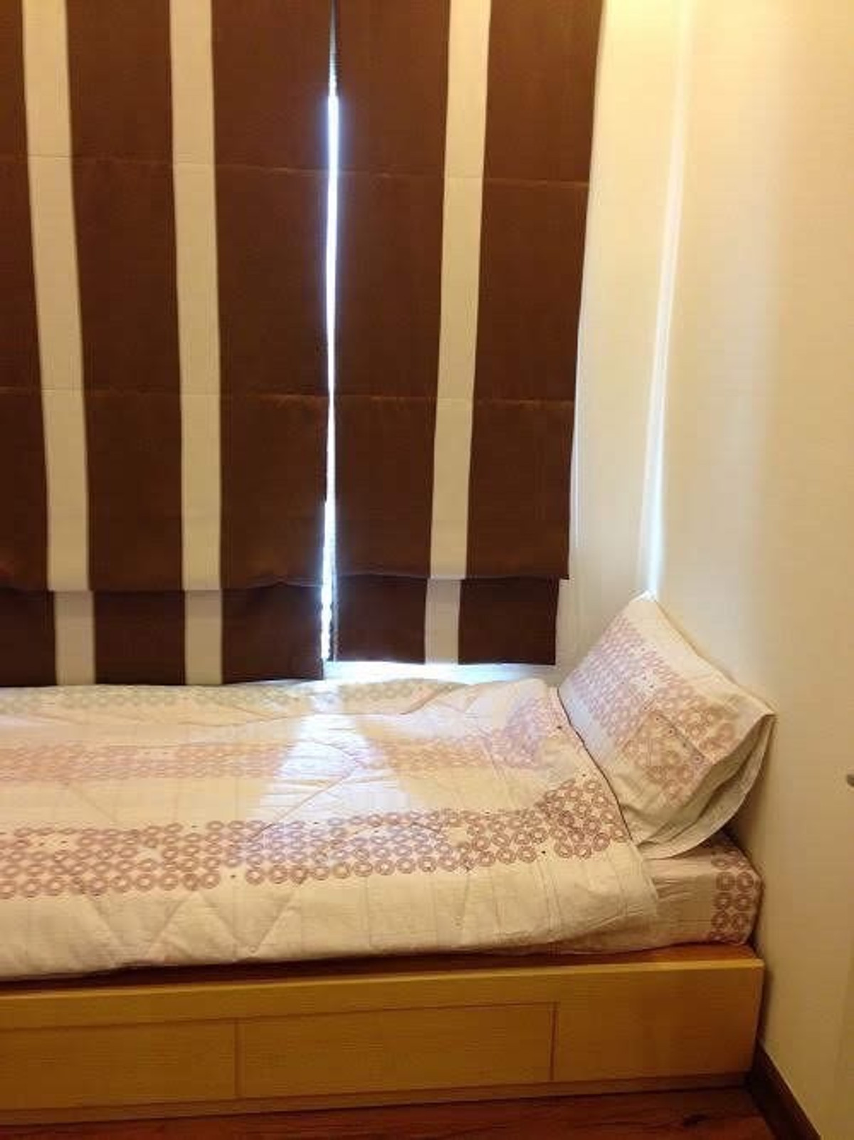 For RentCondoWongwianyai, Charoennakor : (For rent) Q Huuse Sathorn 2-BR 64.4 Sq.m., fully furnished, electrical appliances, high floor, open view ㅡ Near 🚆BTS Krung Thonburi