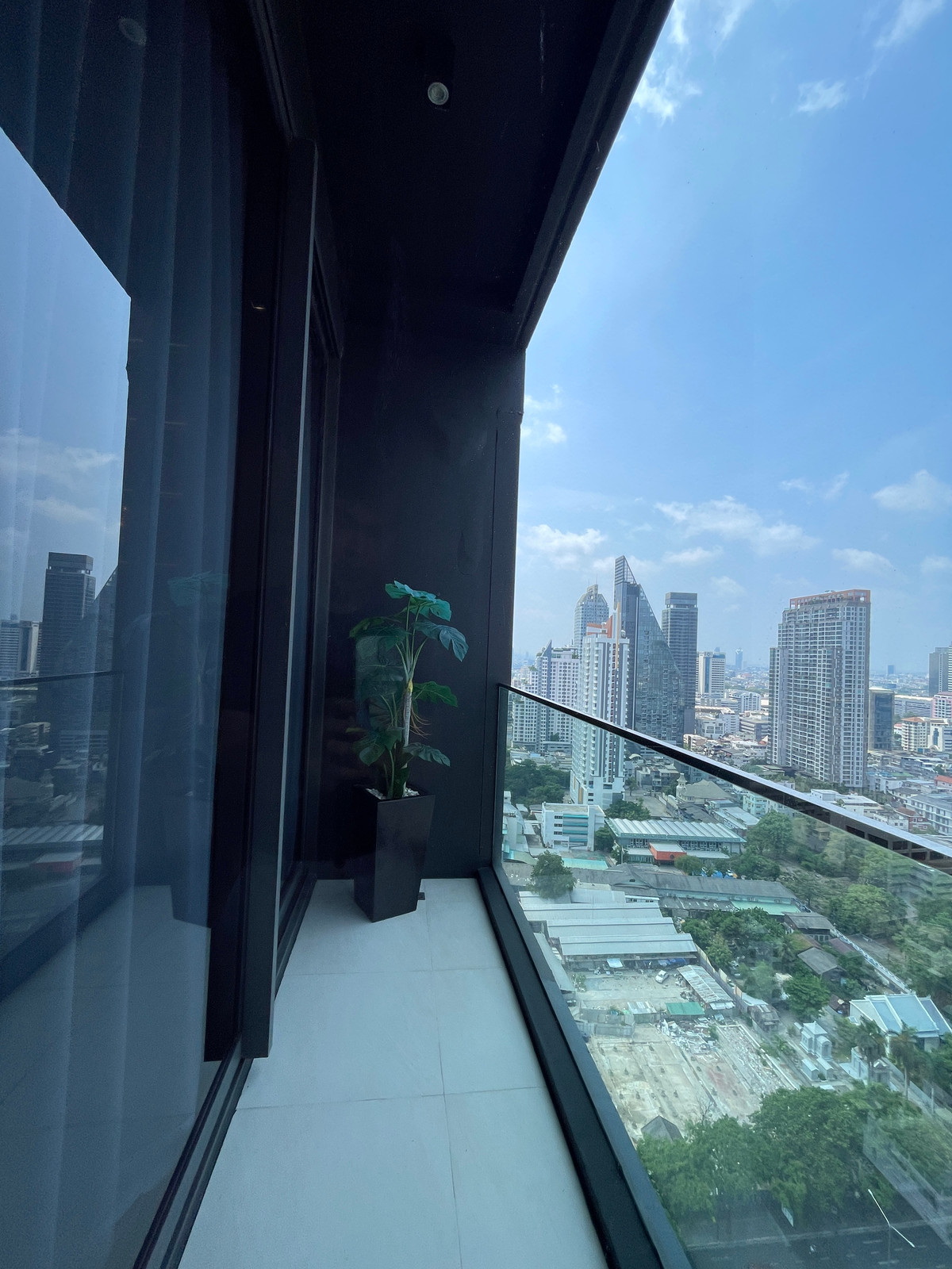 For SaleCondoSilom, Saladaeng, Bangrak : For sale✨ ASHTON SILOM: The Ultimate Legacy on Silom Road – 1BR XL (50.33 sq.m.) Condo that is more than just a residence, but is the 