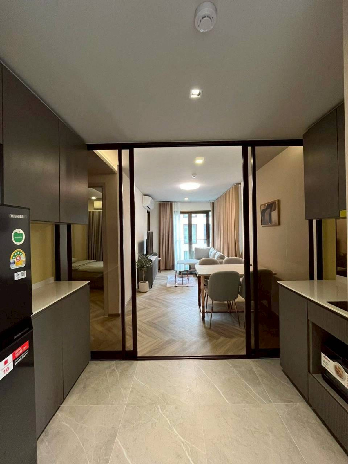 ให้เช่าคอนโดสุขุมวิท อโศก ทองหล่อ : ✅ CTTL112 ✅ Line : @p2nproperty