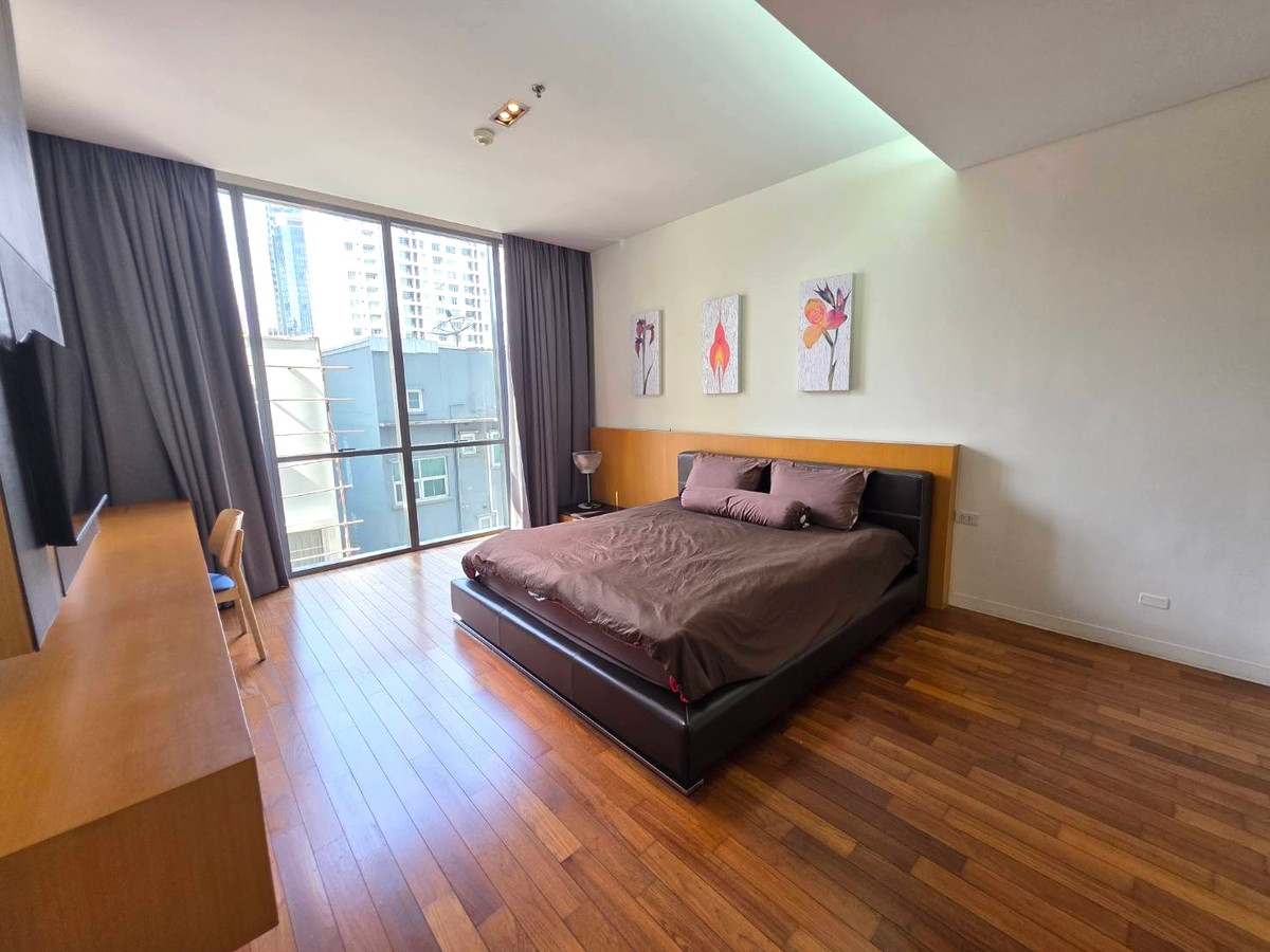 คอนโดสุขุมวิท อโศก ทองหล่อ : Domus Sukhumvit 16: 2+1 bed 3bath 167sqm. Sell: 45,000,000 Rent: 110,000/mth. Am: 0656199198