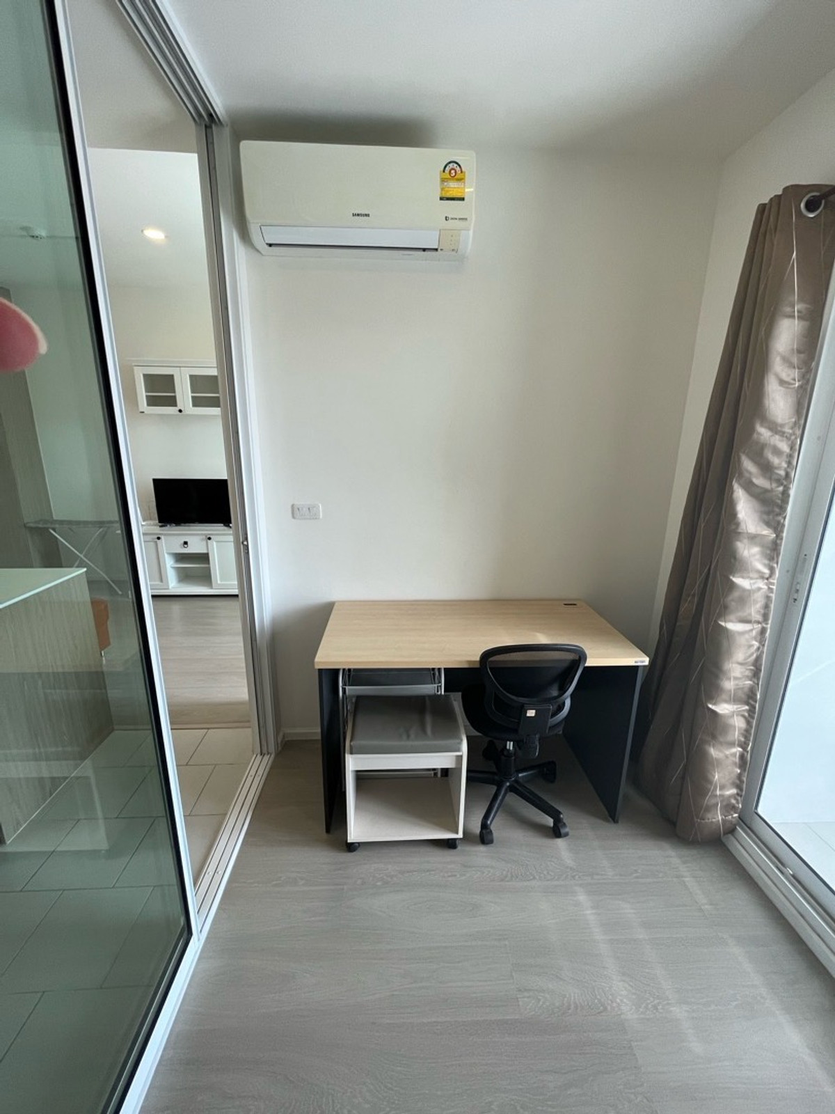 ขายคอนโดปิ่นเกล้า จรัญสนิทวงศ์ : Delapis จรัญ 81 MRT บางพลัด 34.5 ตรม 1 Bed plus ห้องทำงาน ห้องนั่งเล่น