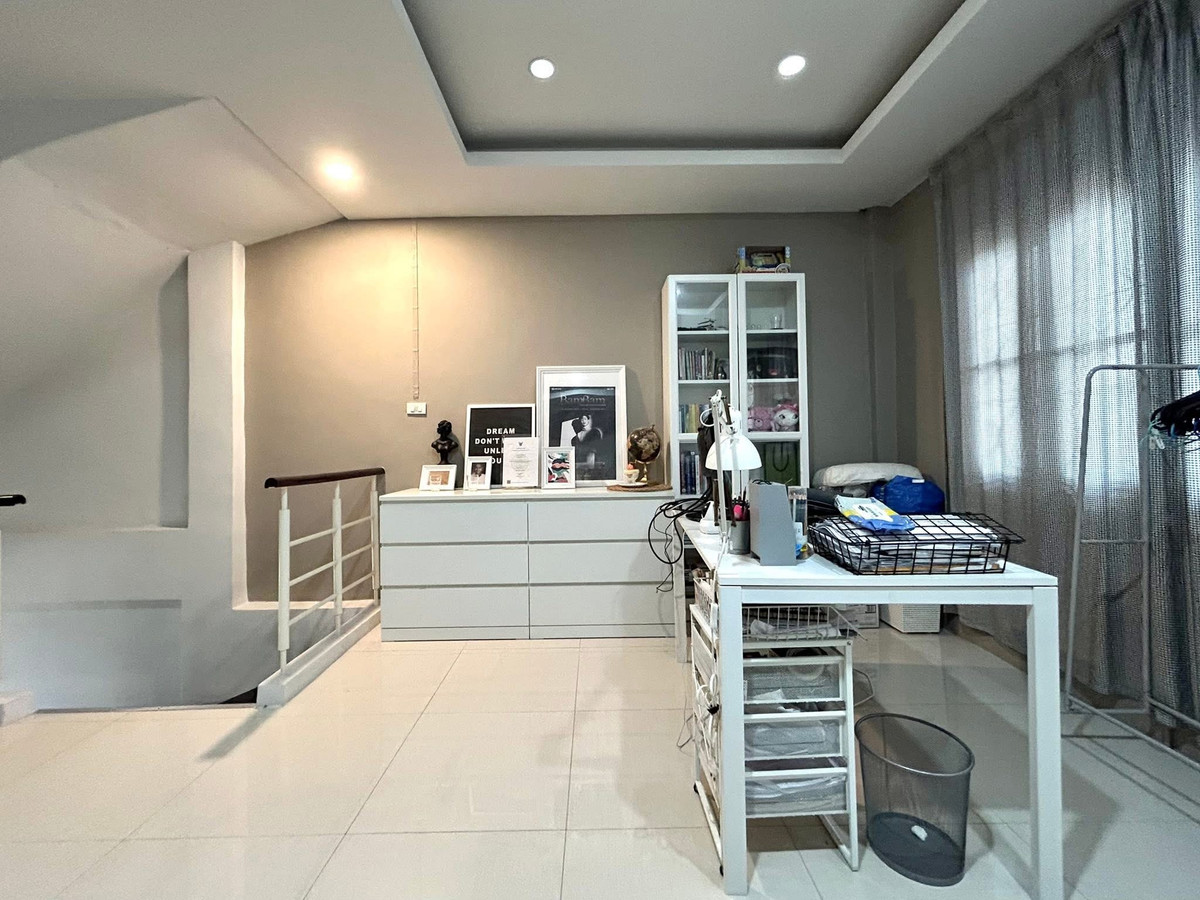 For SaleTownhomeRama5, Ratchapruek, Bangkruai : 3-story townhome for sale | Baan Narinthorn Bang Kruai-Rama 5 near Lotus Nakhon In