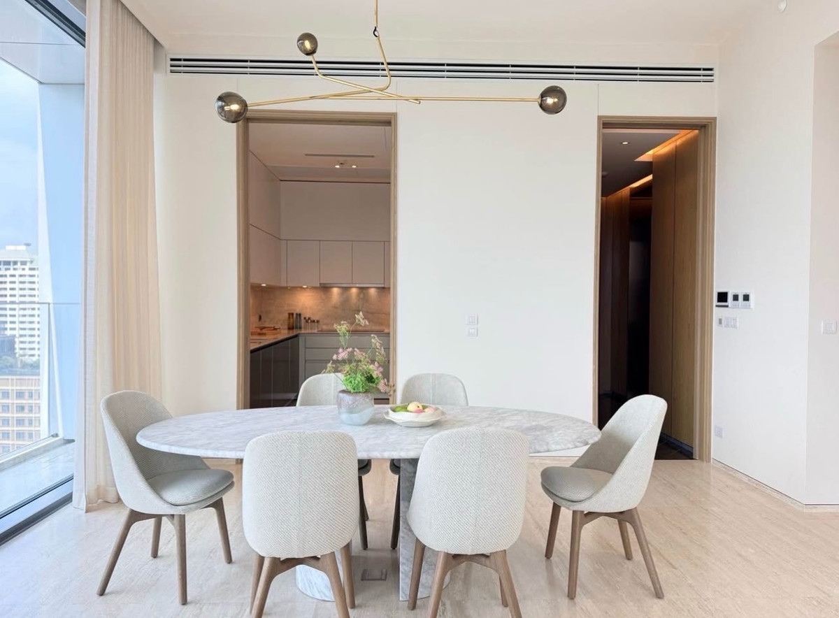 ขายคอนโดวิทยุ ชิดลม หลังสวน : 🔥 SCOPE LANGSUAN – ULTRA LUXURY FREEHOLD 🔥
RARE ITEM. LAST 2-BEDROOM WITH DIRECT IS  EMBASSY VIEW! 102.6 MB