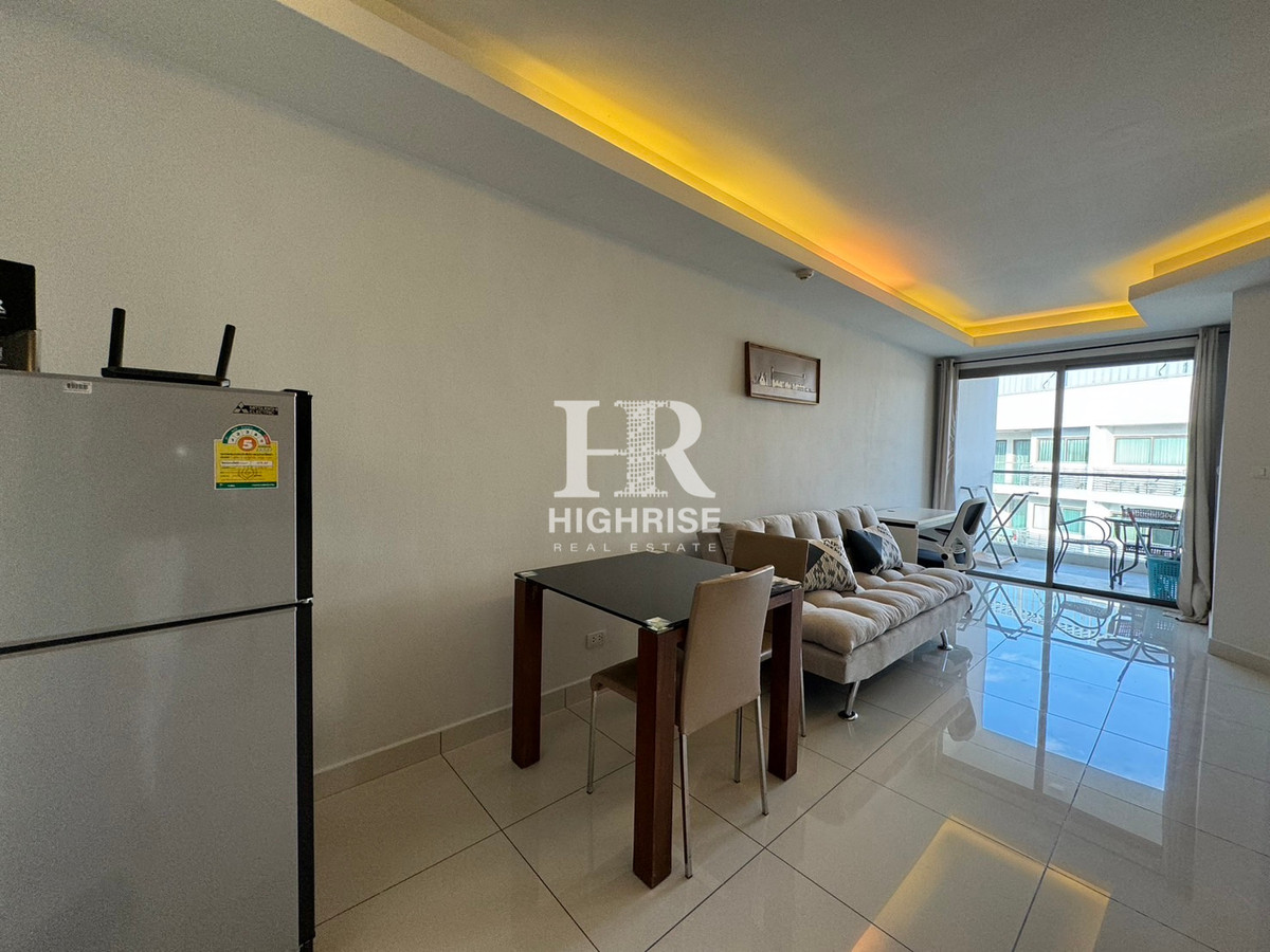 ขายคอนโดพัทยา บางแสน ชลบุรี สัตหีบ : โควต้าต่างชาติ | ลากูน่า บีช รีสอร์ท 1 | 1 ห้องนอน ขนาด 42 ตร.ม. | เฟอร์นิเจอร์ครบ พร้อมเข้าอยู่ มีเครื่องซักผ้า วิวสระว่ายน้ำ 🏊