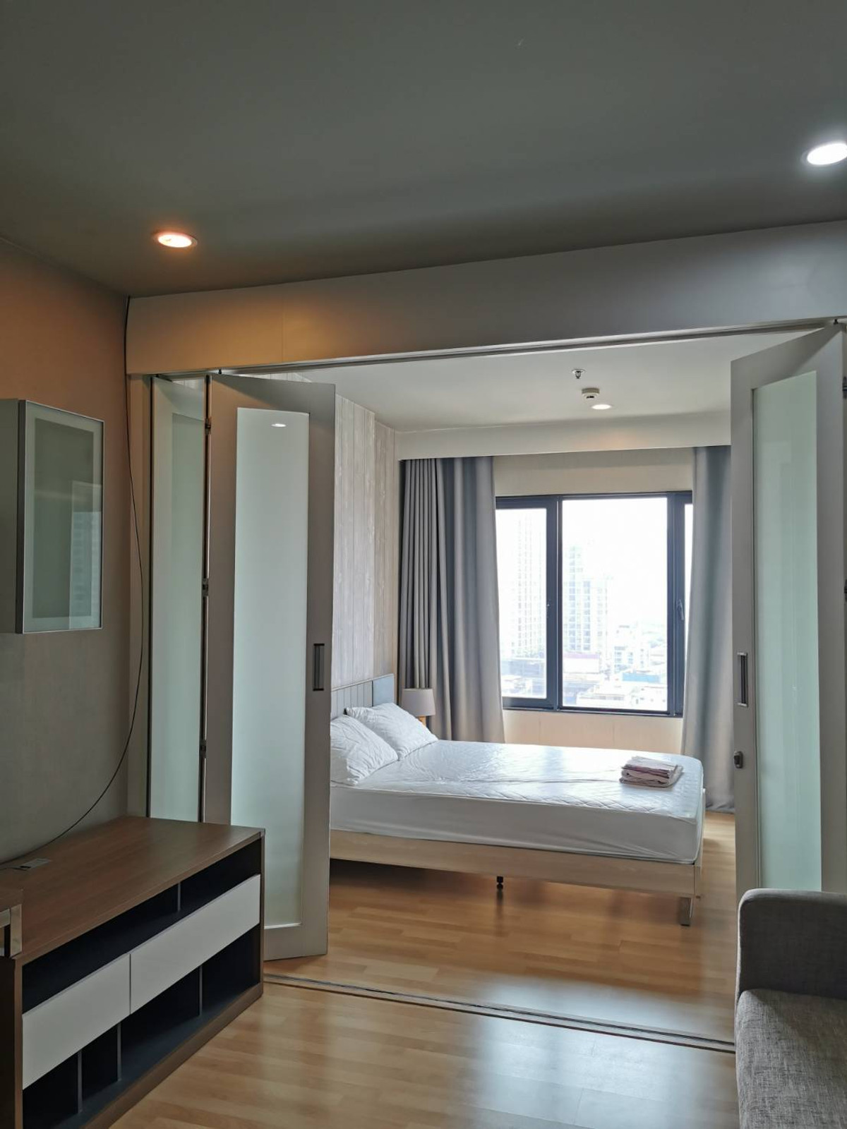 ขายคอนโดอ่อนนุช อุดมสุข : ขาย Blocs77 คอนโดแสนสิริ ทำเลดี ใกล้สถานีรถไฟฟ้าอ่อนนุช ใกล้ห้าง 