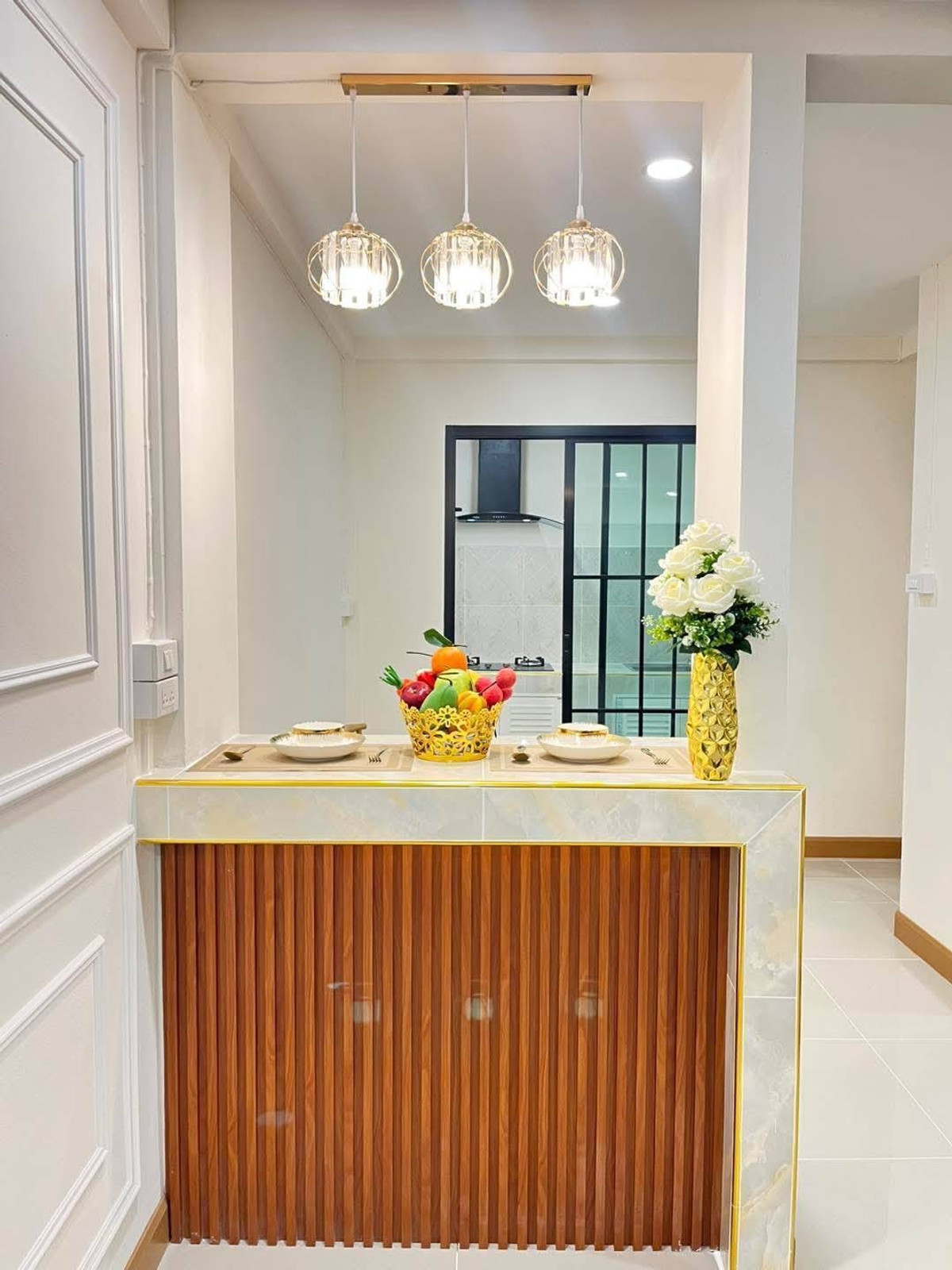 ขายทาวน์โฮมนนทบุรี บางใหญ่ บางบัวทอง : ขายทาวน์เฮาส์พระปิ่น 3 บางใหญ่ 17 ตร.ว. 3 นอน แต่งใหม่มีระเบียง ฟรีเฟอร์ฯ ฟรีโอน