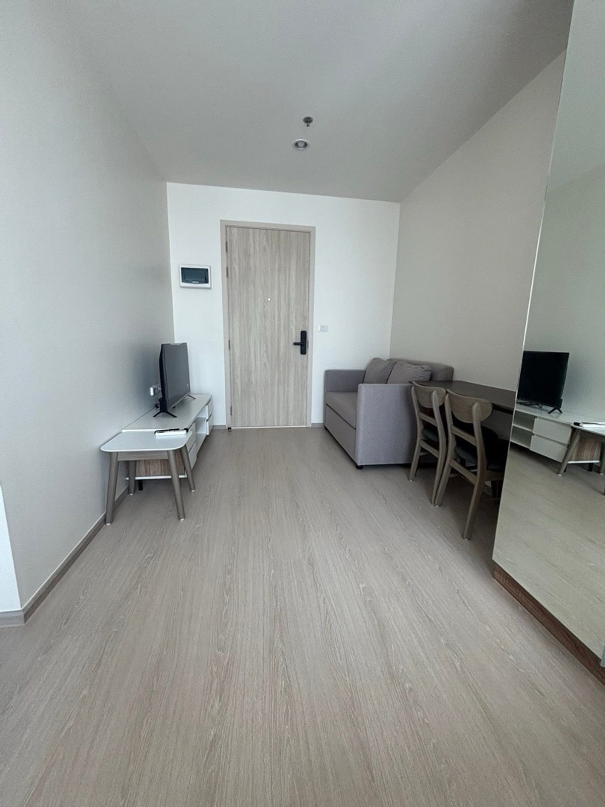 For RentCondoPinklao, Charansanitwong : 📣 Condo for rent Nue Noble Fai Chai - Wang Lang near Siriraj 🏙️✨ 
 🚄 Next to the MRT Blue Line, Fai Chai Station  ✅LineOA : @ladysai
