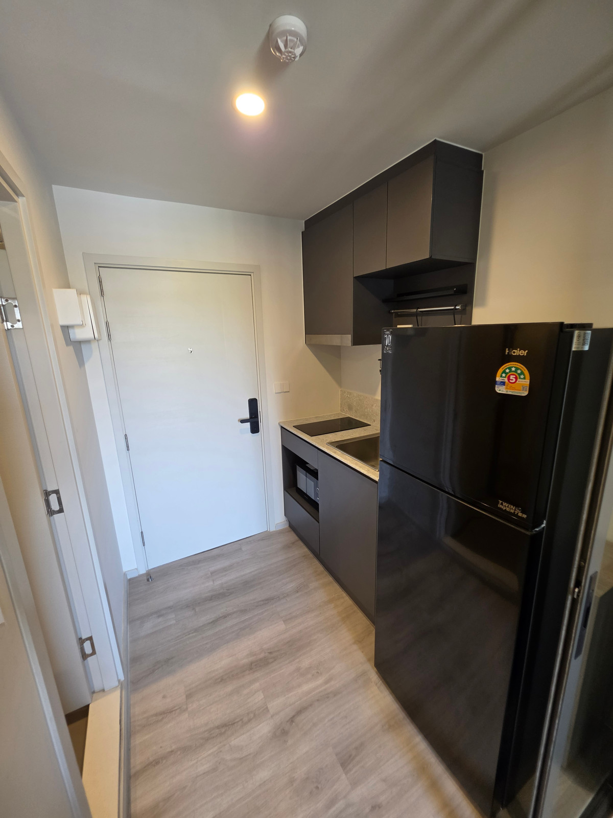 For RentCondoRatchadapisek, Huaikwang, Suttisan : Condo for Rent: Quintara Mhy Gen — Studio 21 sq.m. near MRT Huai Khwang, Only 13,000 THB/Month