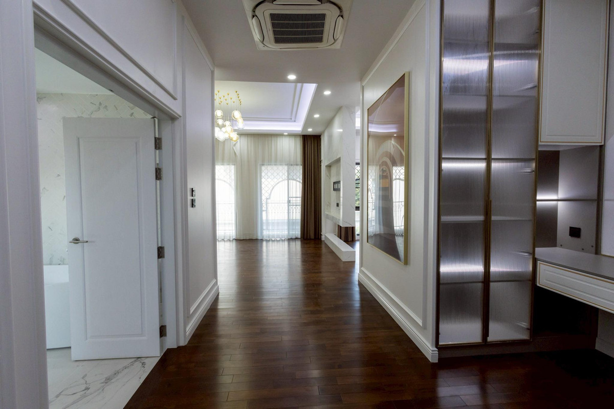 ขายบ้านสมุทรปราการ สำโรง : แกรนด์ บางกอก บูเลอวาร์ด ศรีนครินทร์ / 5 ห้องนอน (ขาย), Grand Bangkok Boulevard Srinakarin / 5 Bedrooms (FOR SALE) FON283