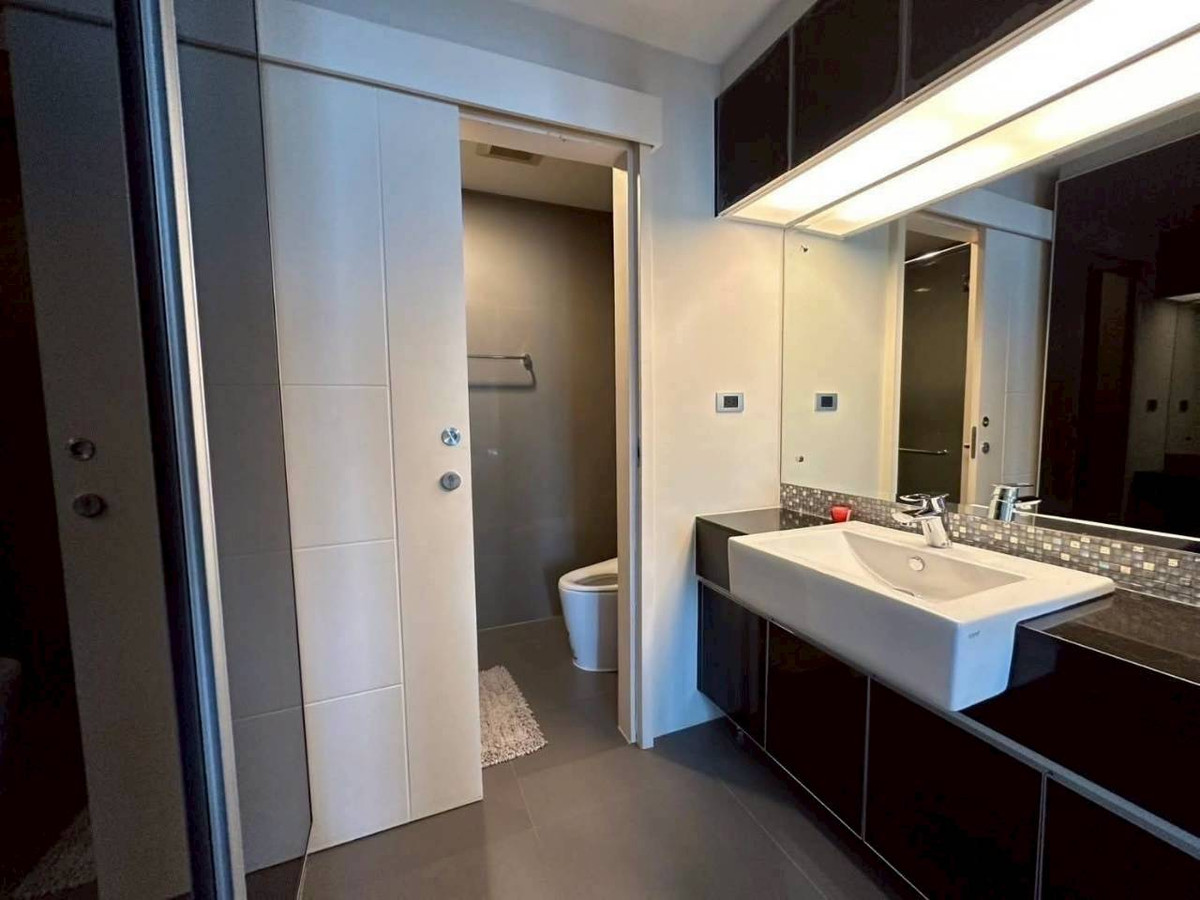 ให้เช่าคอนโดสุขุมวิท อโศก ทองหล่อ : ✅ TRKH108 ✅ Line : @p2nproperty