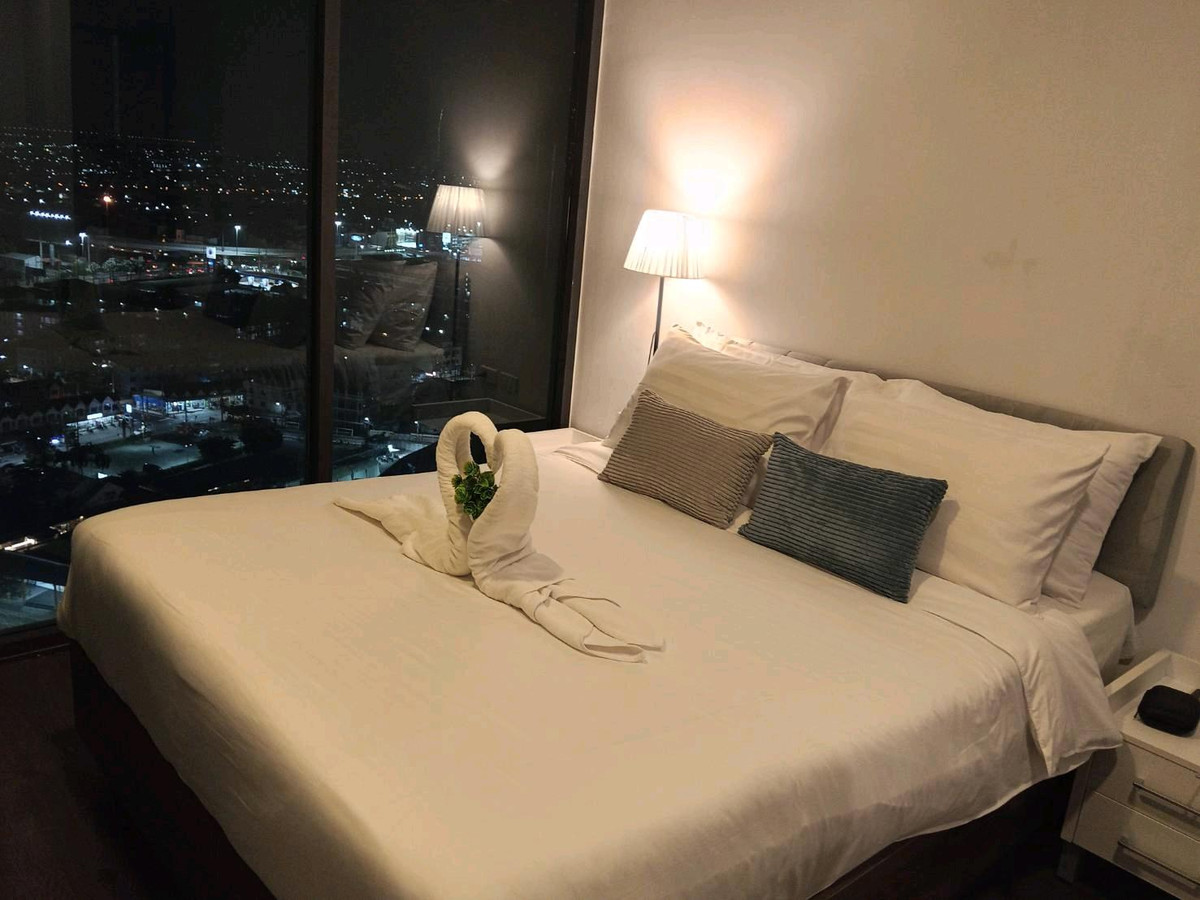 ให้เช่าคอนโดพัทยา บางแสน ชลบุรี สัตหีบ : Posh Pattaya​ ห้องมุม วิวทะเล+city