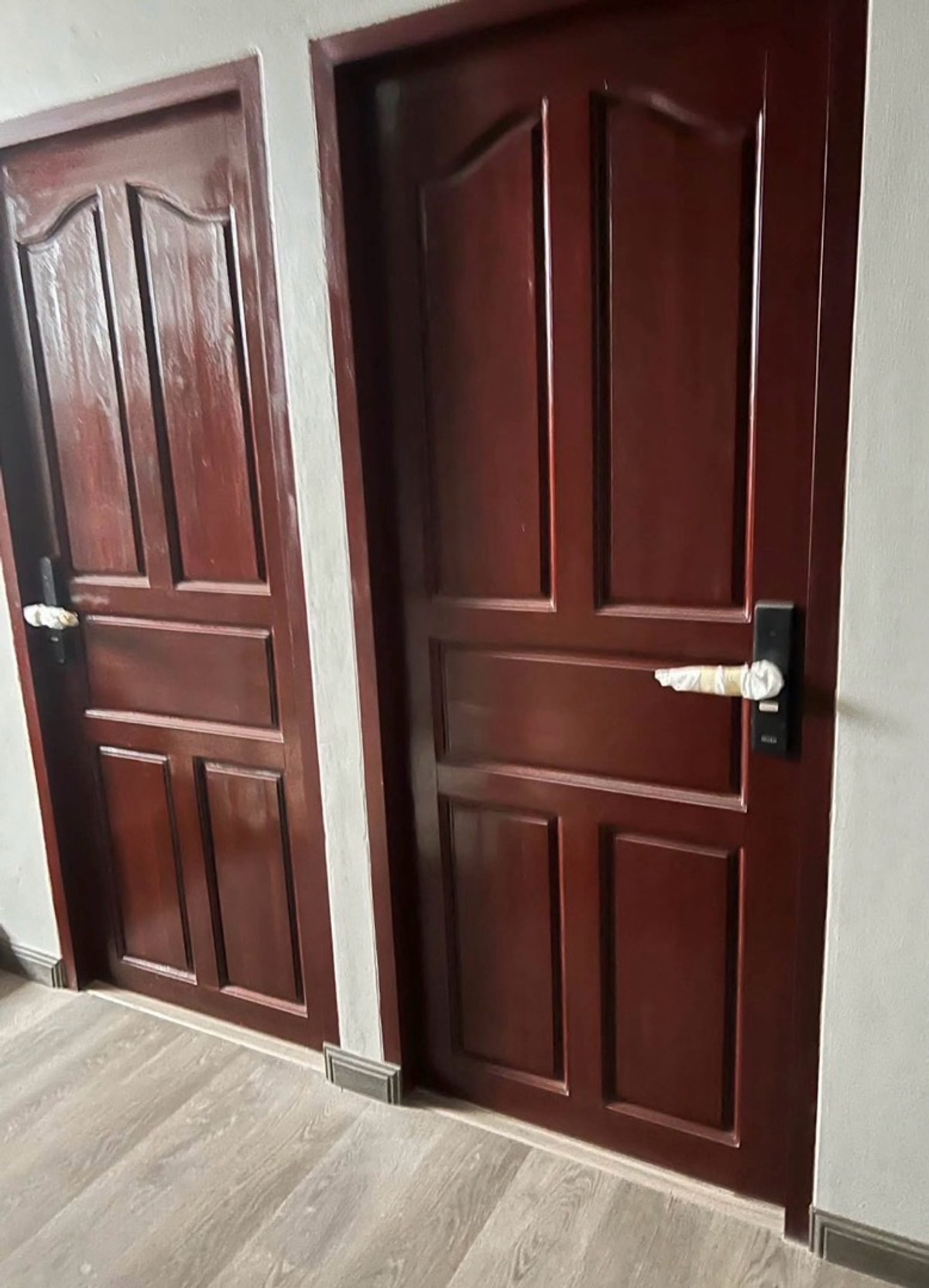 For RentShop HouseYaowarat, Banglamphu : For rent, commercial building, Yaowarat - Ratchawong, near MRT, Wat Mangkorn / Suea Pa / Yaowarat Road, tourist attractions.