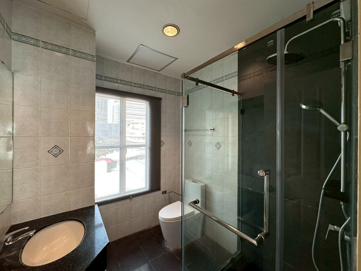 ให้เช่าบ้านสุขุมวิท อโศก ทองหล่อ : ✨For rent Luxury House in Thonglor! 4 bedroom 456 sq.m fully furnished near Donki mall and BTS Thonglor.