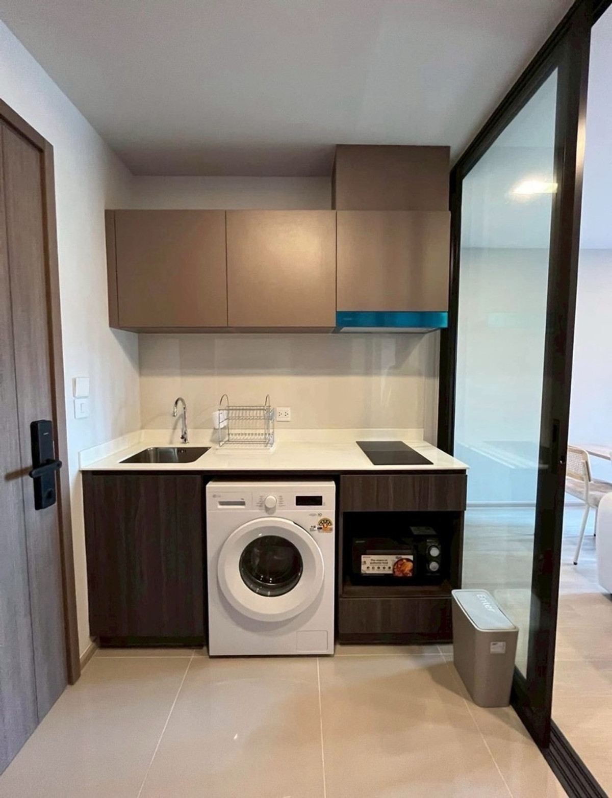 ให้เช่าคอนโดลาดพร้าว เซ็นทรัลลาดพร้าว : ให้เช่า คอนโด LIFE พหลโยธิน-ลาดพร้าว 
ตรงข้ามห้าง เซ็นทรัลลาดพร้าว 
