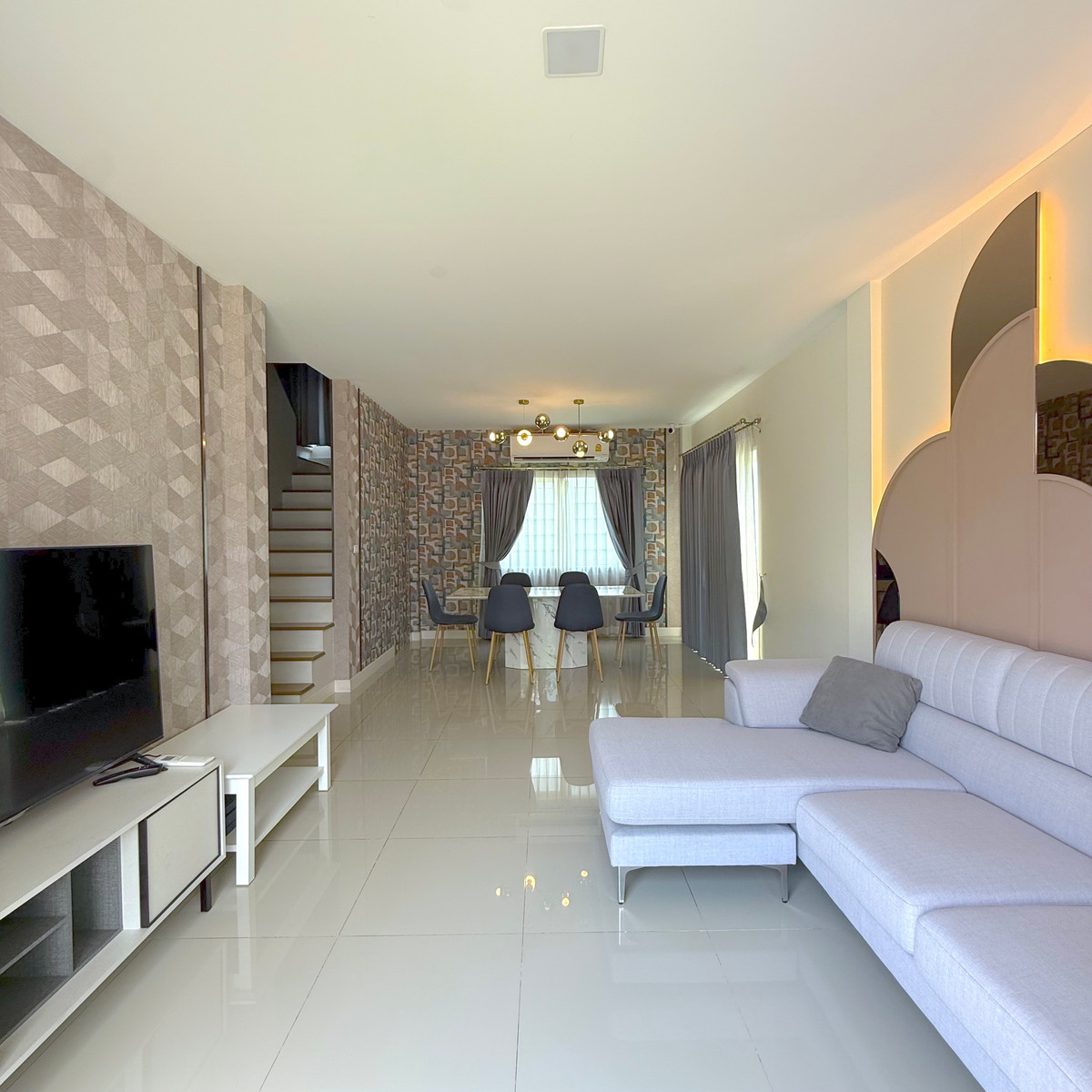 ให้เช่าสมุทรปราการ สำโรง : 🏡Grande Pleno Mega Bangna แกรนด์ พลีโน่ เมกา บางนา ติดทางด่วนวงแหวนกาญจนา ถนนบางนา-ตราด  ห้างสรรพสินค้า เมกา โรงเรียนนานาชาติคอนคอร์เดียน  โรงเรียนราชวินิตบางแก้ว สนามบินสุวรรณภูมิ