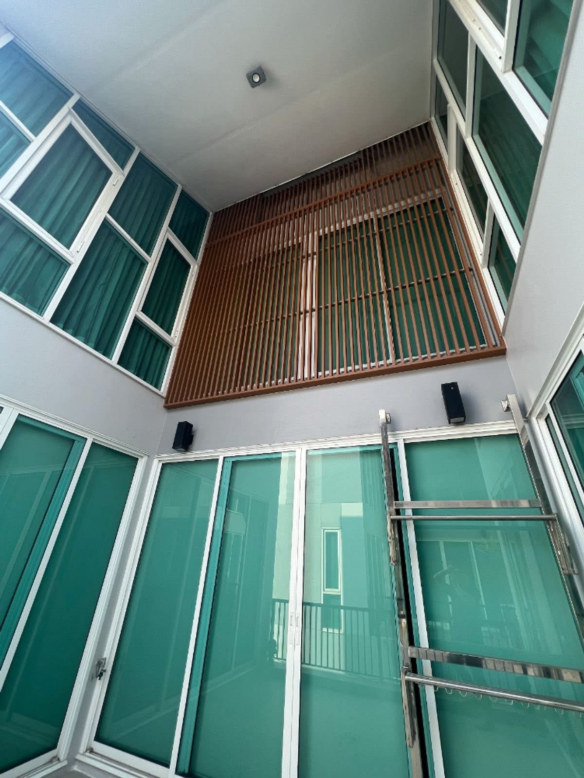 ขายโฮมออฟฟิศอ่อนนุช อุดมสุข : ฮอฟ สุขุมวิท 101/1 / 4 ชั้น (ขาย), HOF Sukhumvit 101/1 / 4-Story (FOR SALE) GNG039