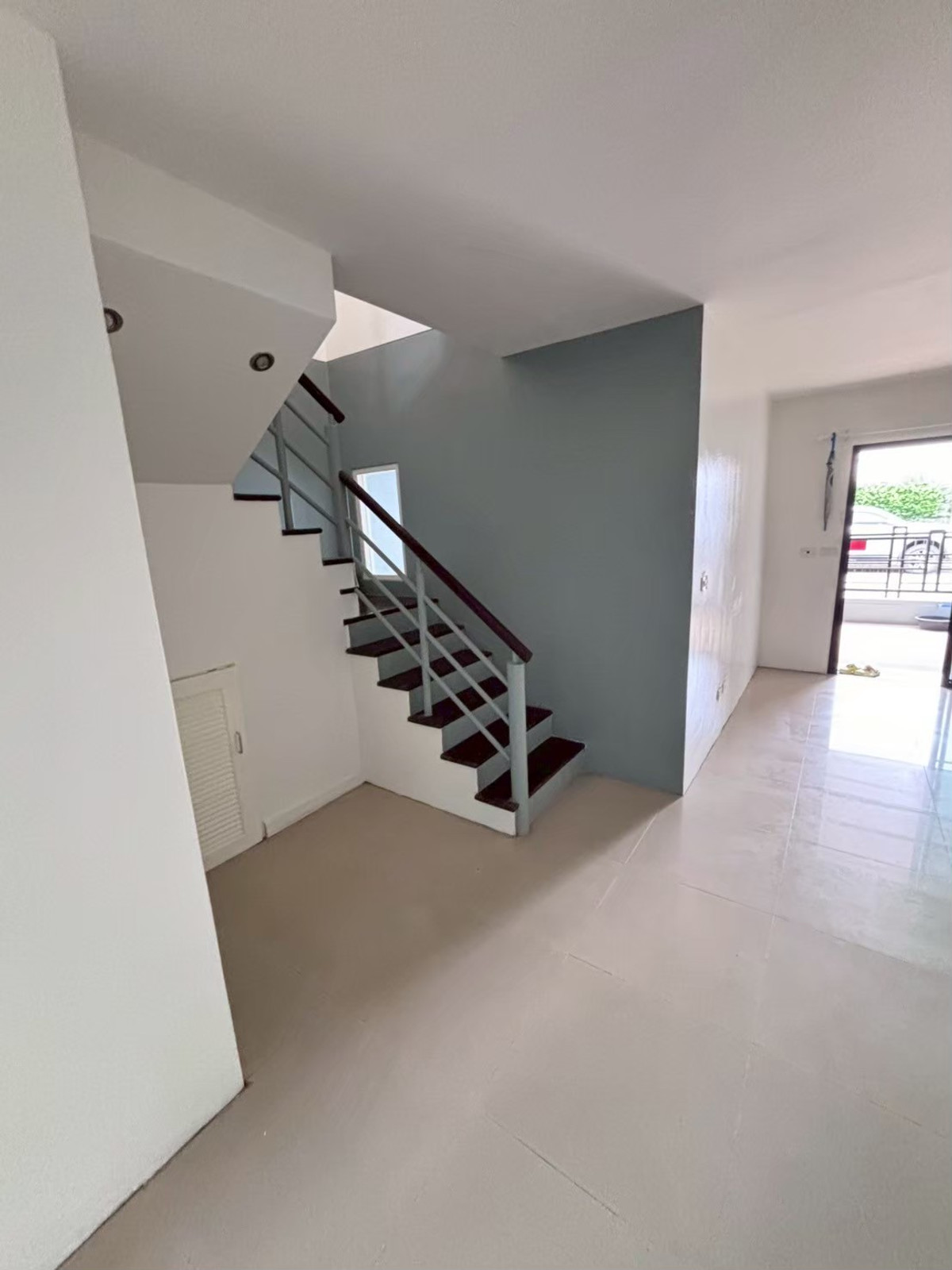 ให้เช่าทาวน์โฮมวิภาวดี ดอนเมือง หลักสี่ : ให้เช่าทาวน์โฮม เดอะ คอนเนค 7/1 ดอนเมือง - วิภาวดี ใกล้ สนามบินดอนเมือง เพียง 7 นาที