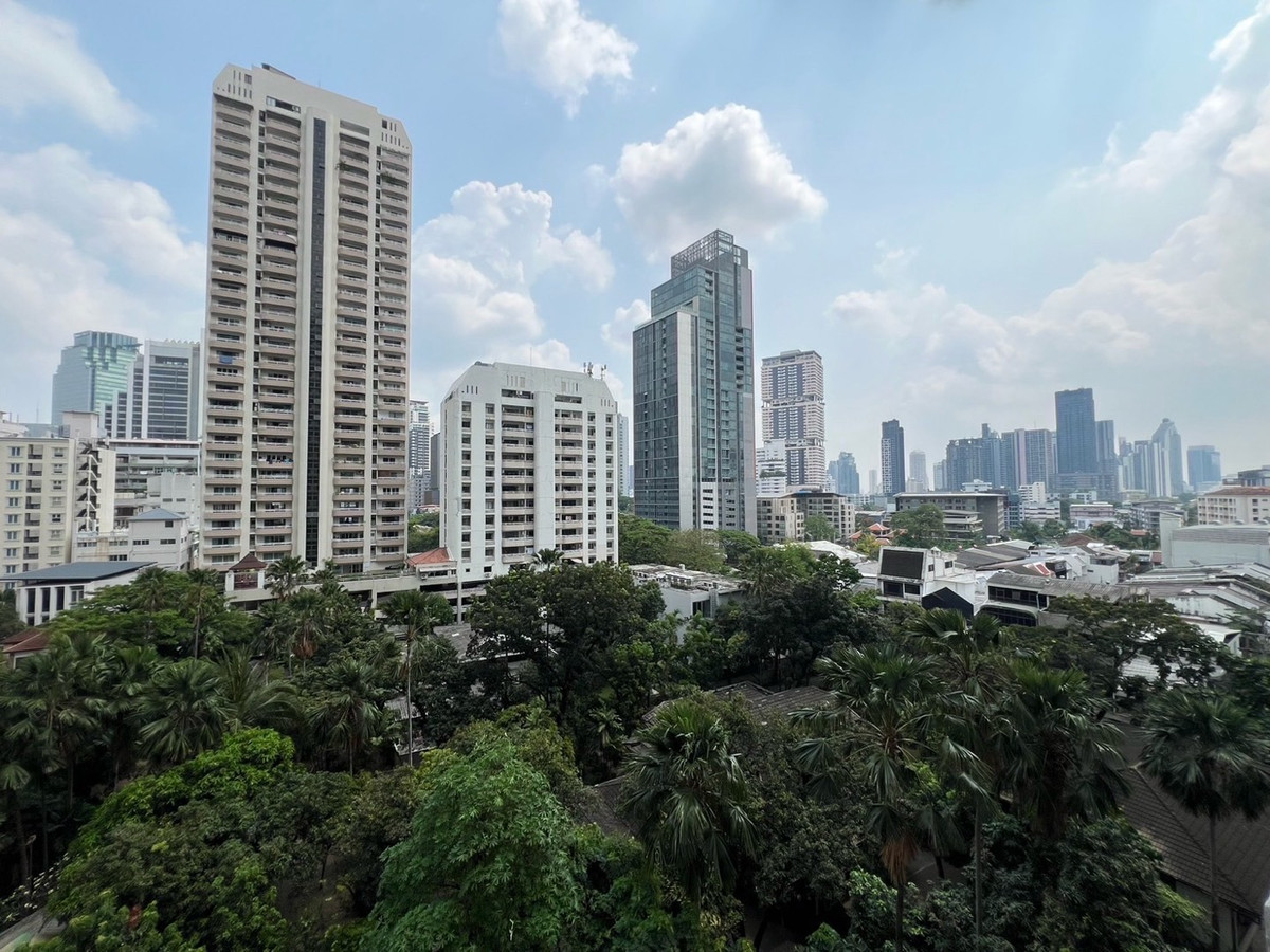 ให้เช่าคอนโดสุขุมวิท อโศก ทองหล่อ : 🚨 ลืมคอนโดไซส์แคบๆ ไปได้เลย! จ่ายแค่ 20K แต่ได้สเปซระดับ "บ้าน" ที่ Condo One X (51 ตร.ม.) 🚨