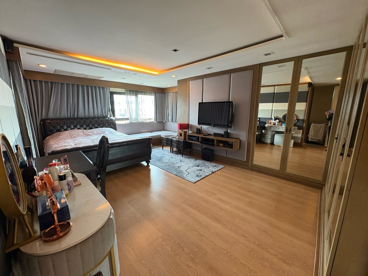 ขายคอนโดสาทร นราธิวาส : 🔥Sell 3BR 4BR+ 1Maid🔥Floor33🔥223sqm🔥29M🔥