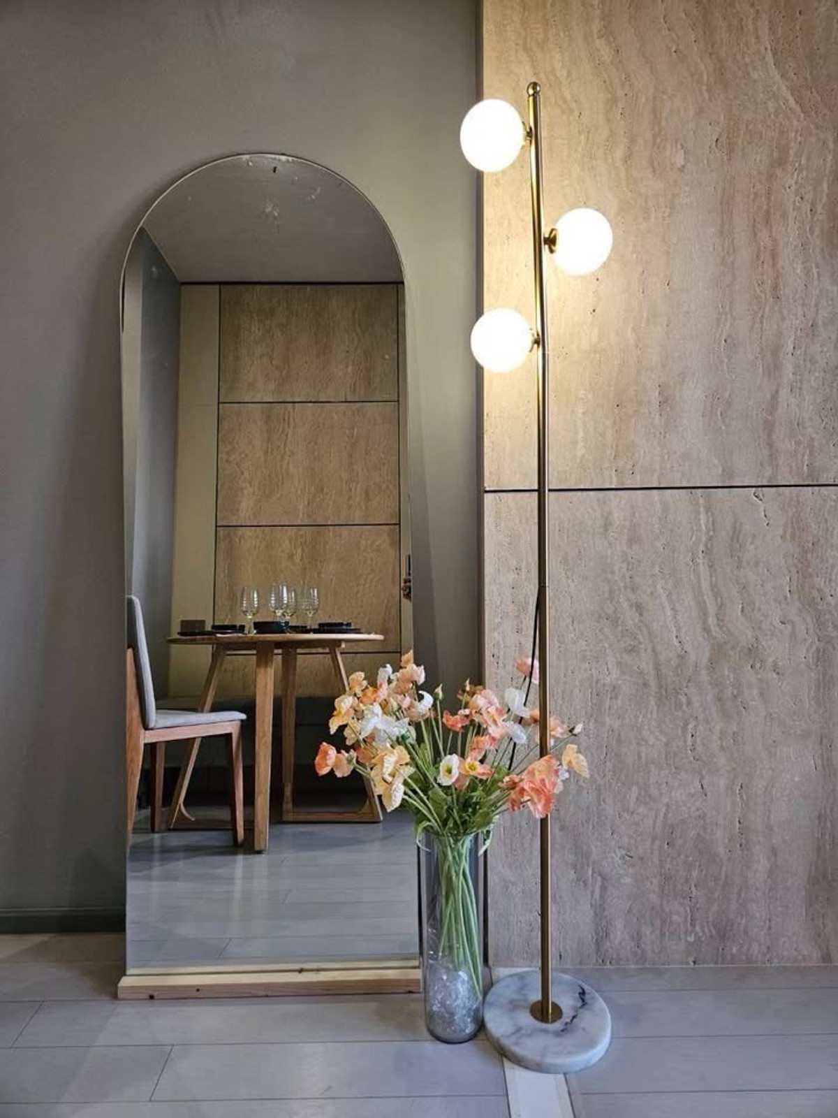 For RentCondoWitthayu, Chidlom, Langsuan, Ploenchit : 🔥Rent at Noble Ploenchit 🔥1BR 1BR 🔥40,000🔥45sqm 🔥Floor41