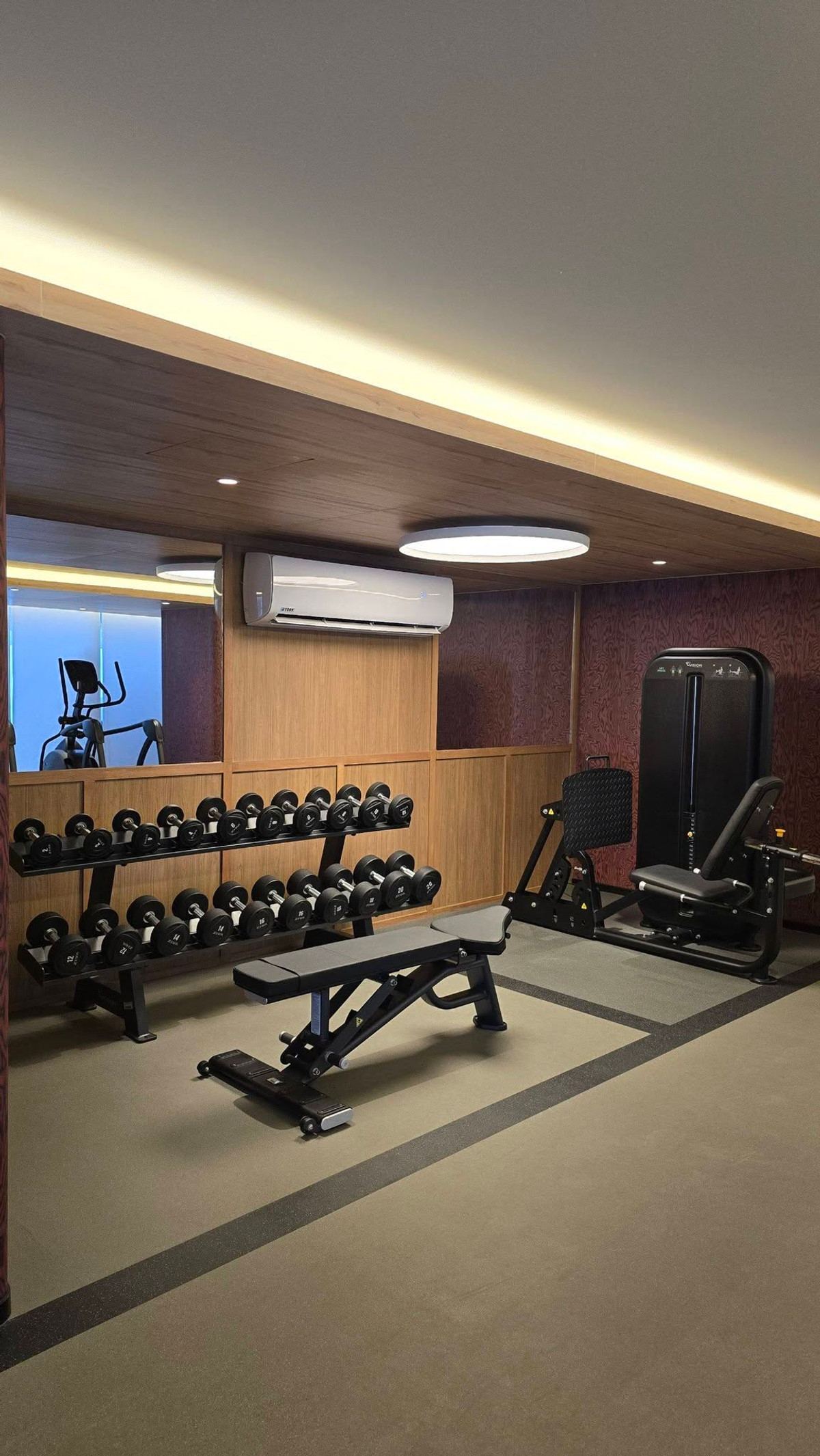 For RentCondoKasetsart, Ratchayothin : Chapter One More Kaset — Pool view, ready to move in!!