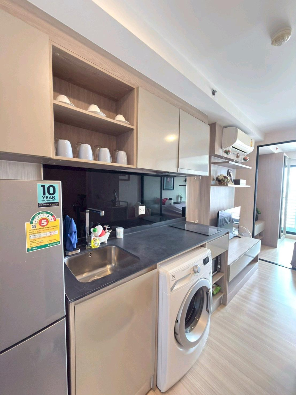 CondoVipawadee, Don Mueang, Lak Si : 📣 Condo for sale and rent Knightsbridge Sky City Saphan Mai 🏢 next to BTS Sai Yut 0 M. Beautifully decorated room. Complete with furniture and electrical appliances‼️