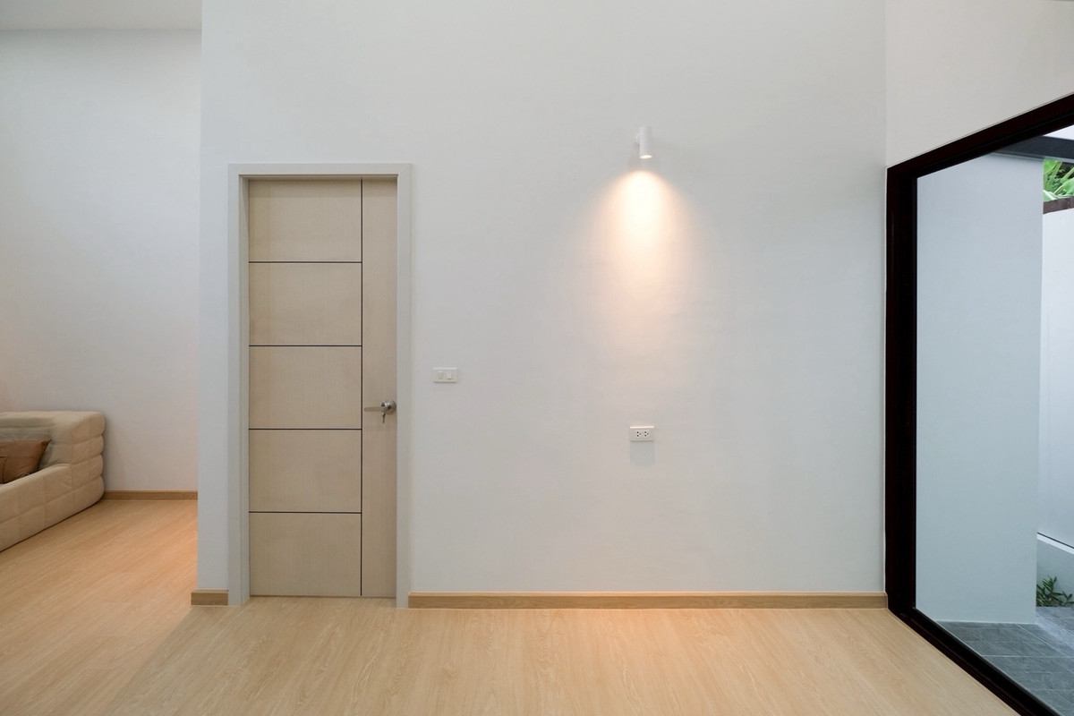 ขายบ้านลาดพร้าว101 แฮปปี้แลนด์ : บ้านเดี่ยวชั้นเดียว หลังริม 
หน้าบ้านไม่ชนกับใครค่ะ 