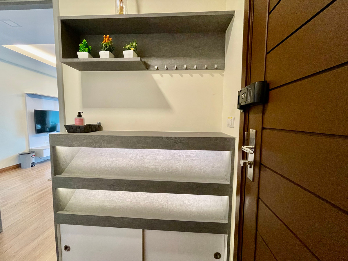 ให้เช่าคอนโดพระราม 9 เพชรบุรีตัดใหม่ RCA : ให้เช่า Thru Thonglor Condo 2 ห้องนอน พร้อมอยู่