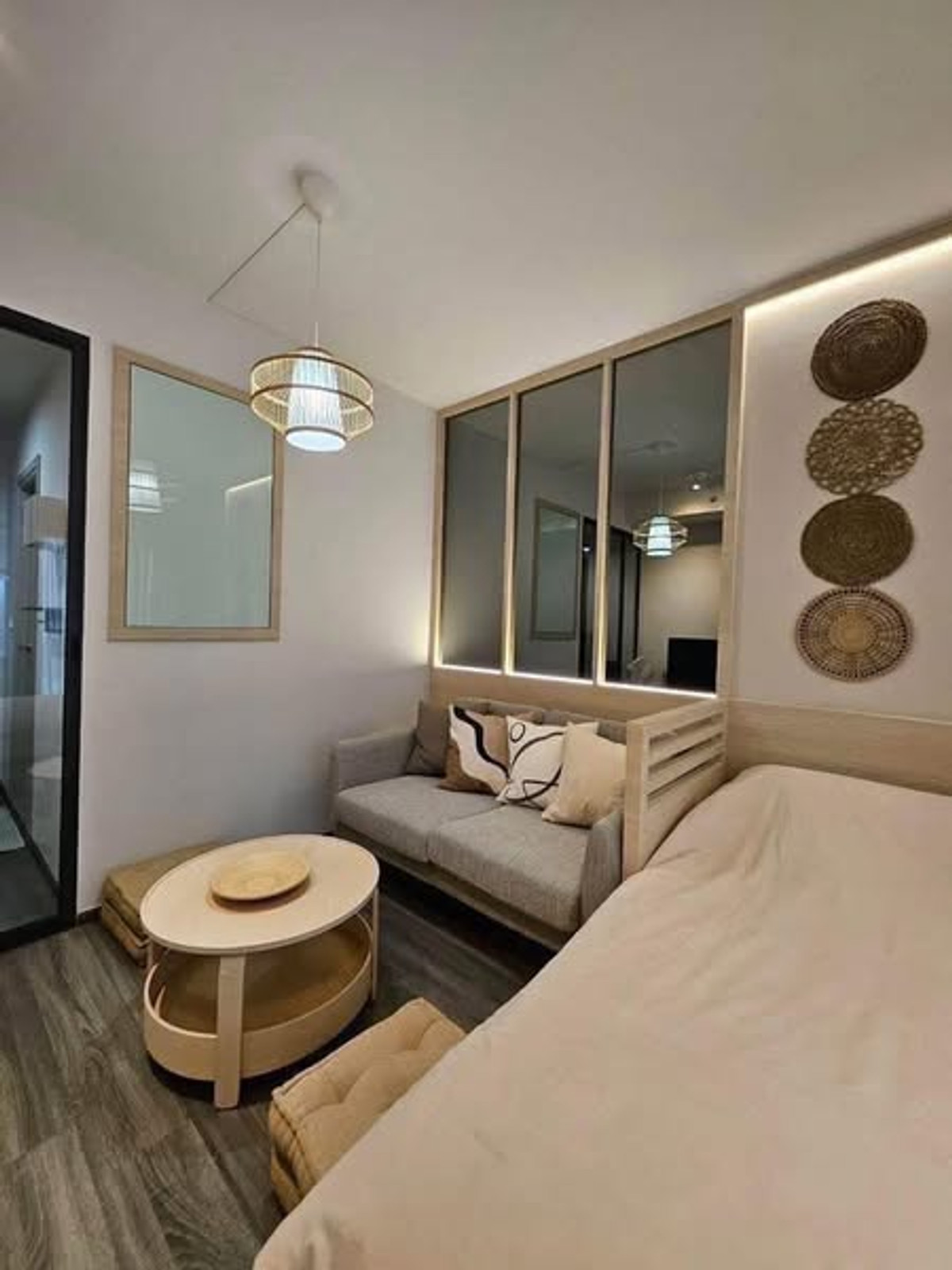 ให้เช่าคอนโดสยาม จุฬา สามย่าน : Ideo Chula Samyan【𝐒𝐄𝐋𝐋 & 𝐑𝐄𝐍𝐓】🔥ห้องแต่งสวย สุดมินิมอล เฟอร์นิเจอร์จัดเต็ม ส่วนกลางครบครัน ใกล้สามย่านมิตรทาวน์🔥 ติดต่อไลน์ไอดี: @hacondo