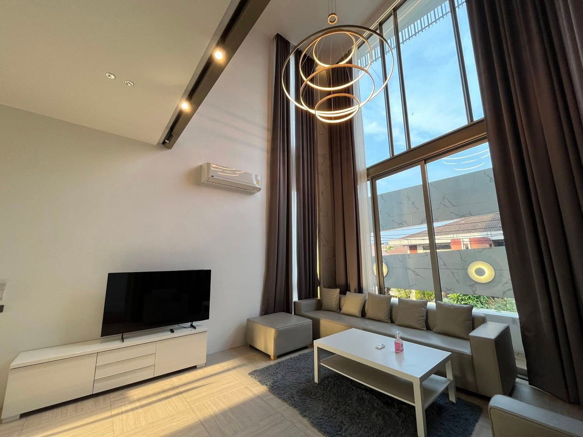 ให้เช่าโฮมออฟฟิศลาดพร้าว เซ็นทรัลลาดพร้าว : ᚱ ให้เช่า ✅ จดทะเบียนบริษัทได้ โฮมออฟฟิศ 4 ชั้น 🔥3 ห้องนอน 1 ห้องแม่บ้าน🔥 ลาดพร้าว 35 400 ตร.ม. ใกล้ BTS ภาวนา