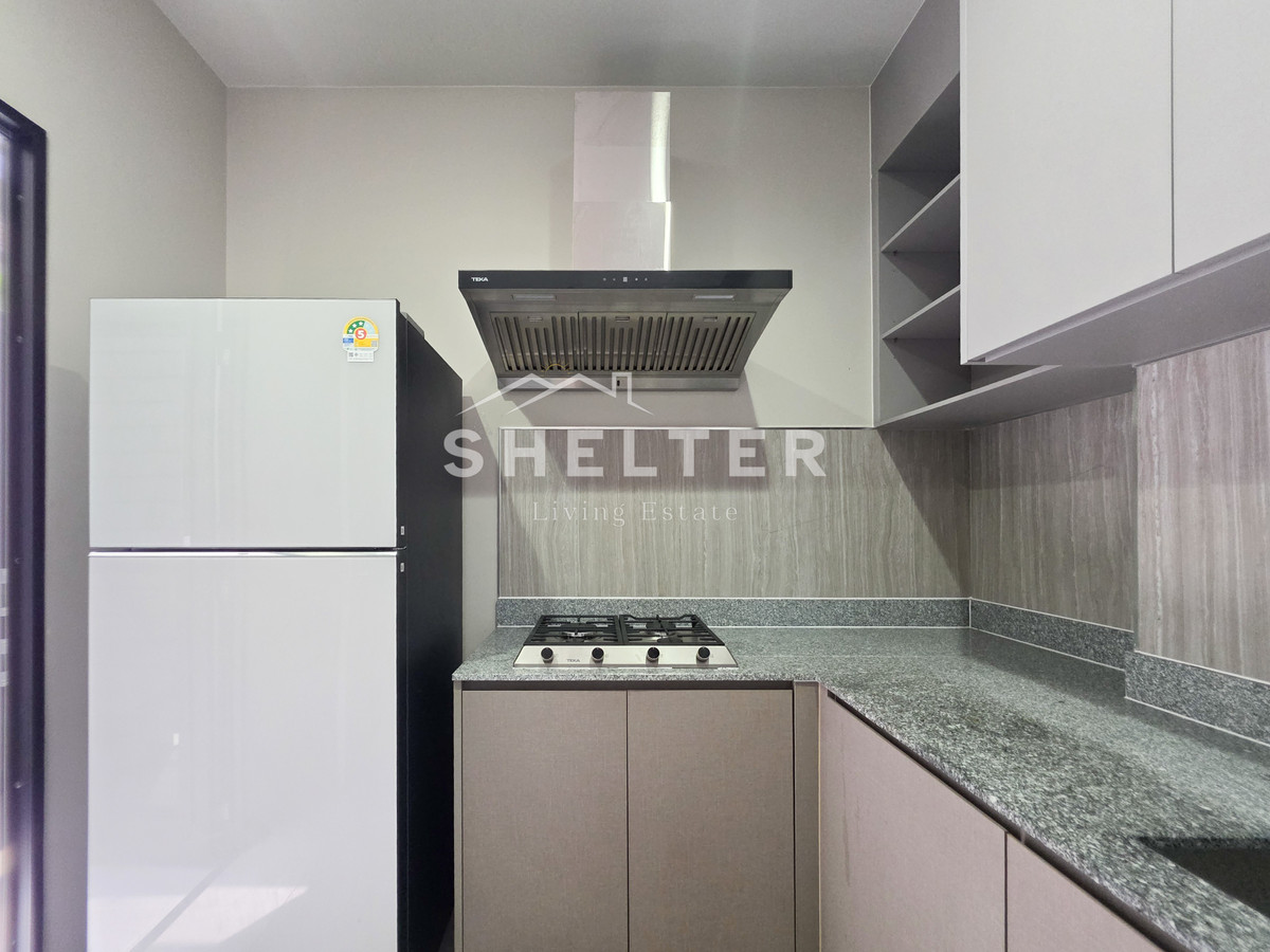 For RentHousePattanakan, Srinakarin : Single house ready for rent, Super Luxury, near Brighton International School | Wellington