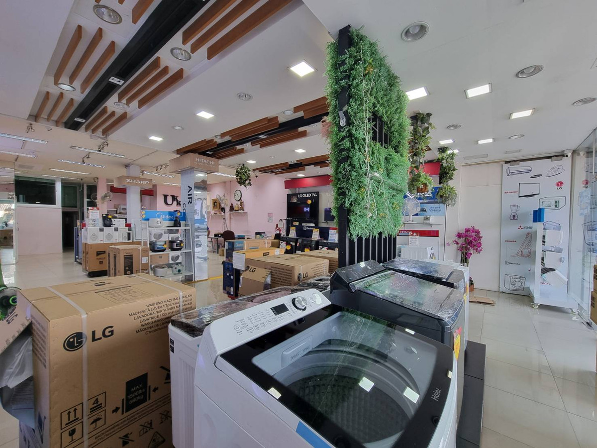 ขายอาคารพาณิชย์นนทบุรี บางใหญ่ บางบัวทอง : อาคารพาณิชย์ ซอยวัดลาดปลาดุก / 4 ห้องนอน (ขาย), Commercial Building Soi Wat Lat Pla Duk / 4 Bedrooms (FOR SALE) AOM097