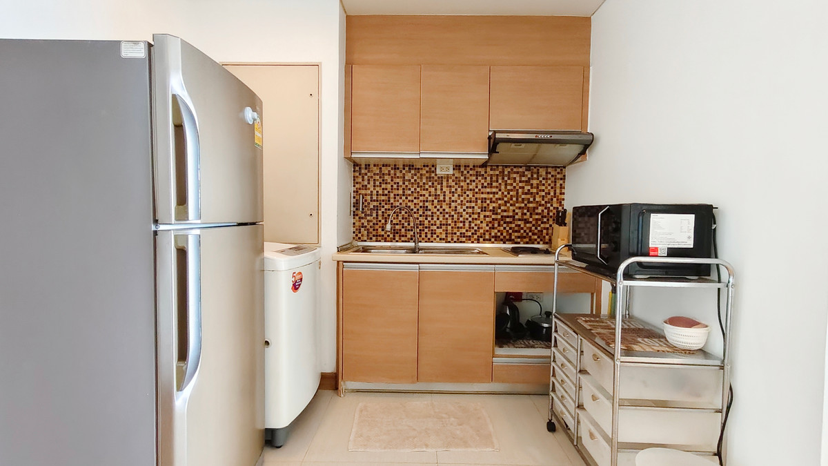 ให้เช่าคอนโดอ่อนนุช อุดมสุข : คอนโด 1 ห้องนอน 1 ห้องน้ำ ขนาด 52 ตารางเมตร ที่เลอลุก ให้เช่า 22,000 บาทต่อเดือน สุขุมวิท 71 สถานีรถไฟฟ้า BTS พระโขนง